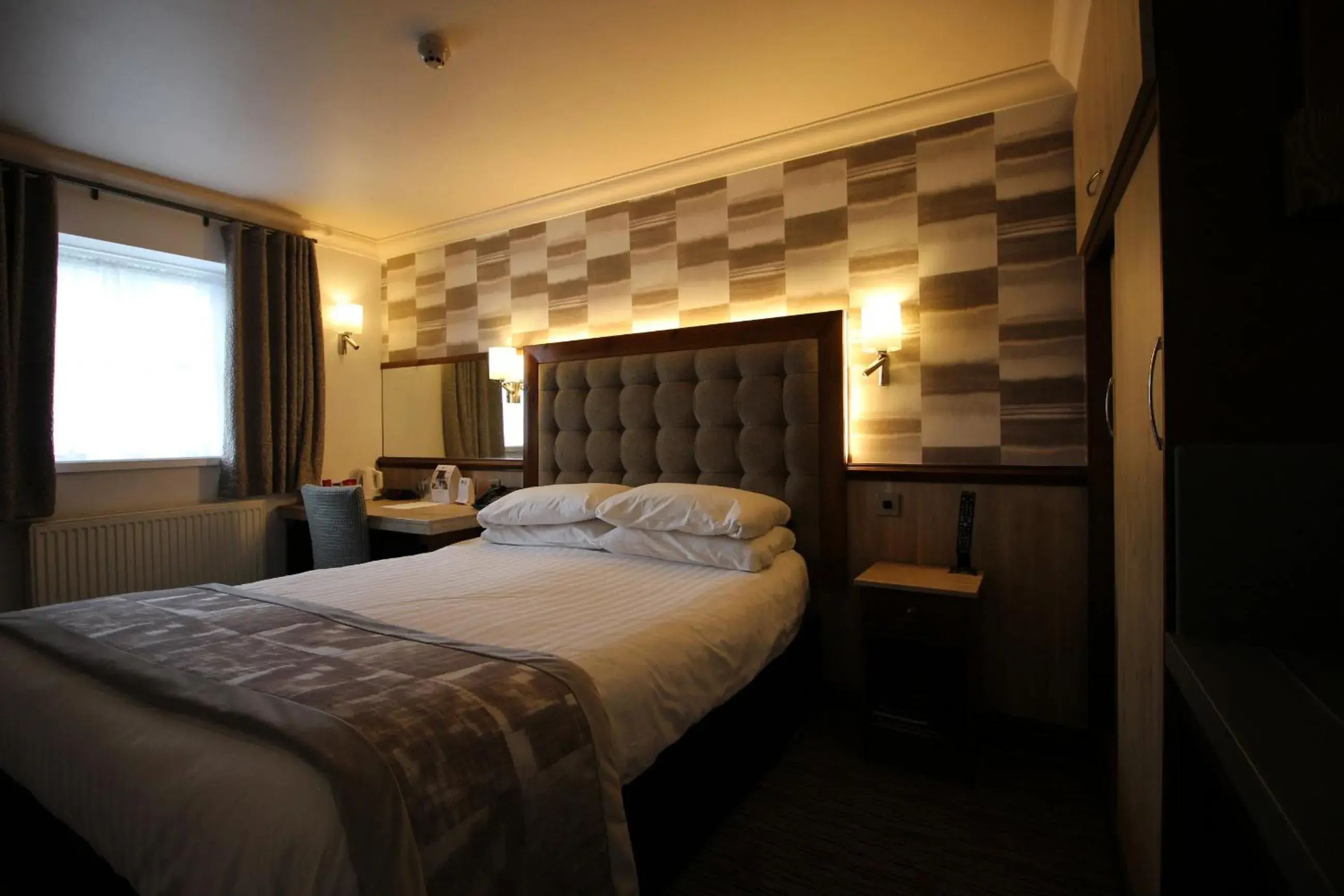 Standard Double Room in Best Western Plus Pastures Hotel Standard Double Room in Best Western Plus Pastures Hotel