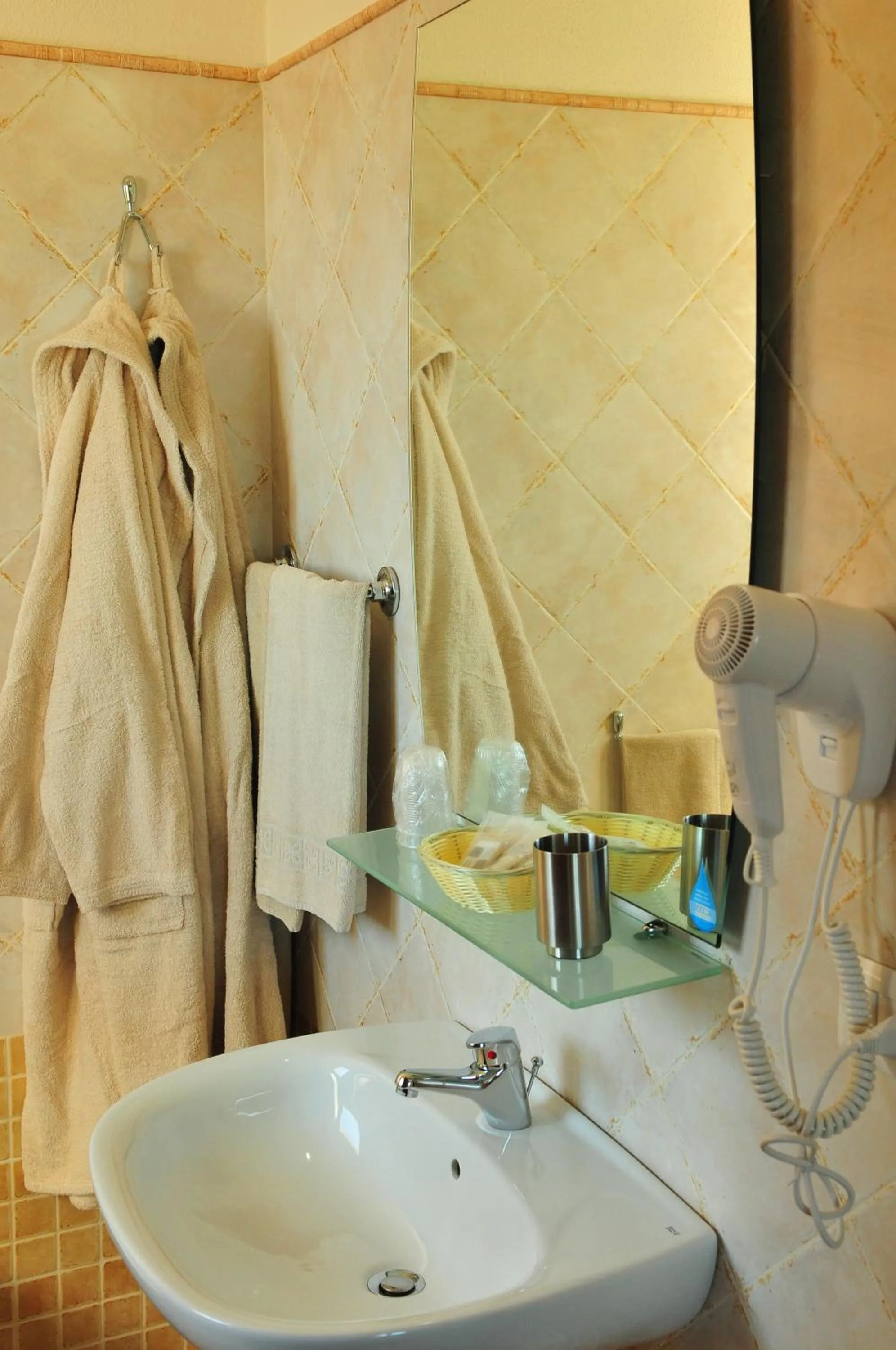 Bathroom in Hotel Castello Budoni