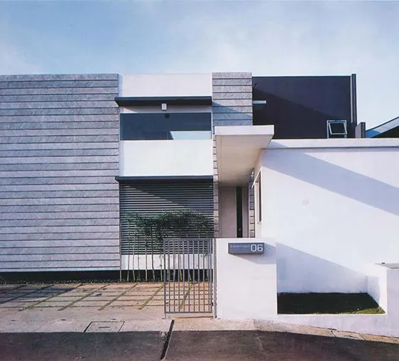 Facade/entrance in FLAT06 cipete