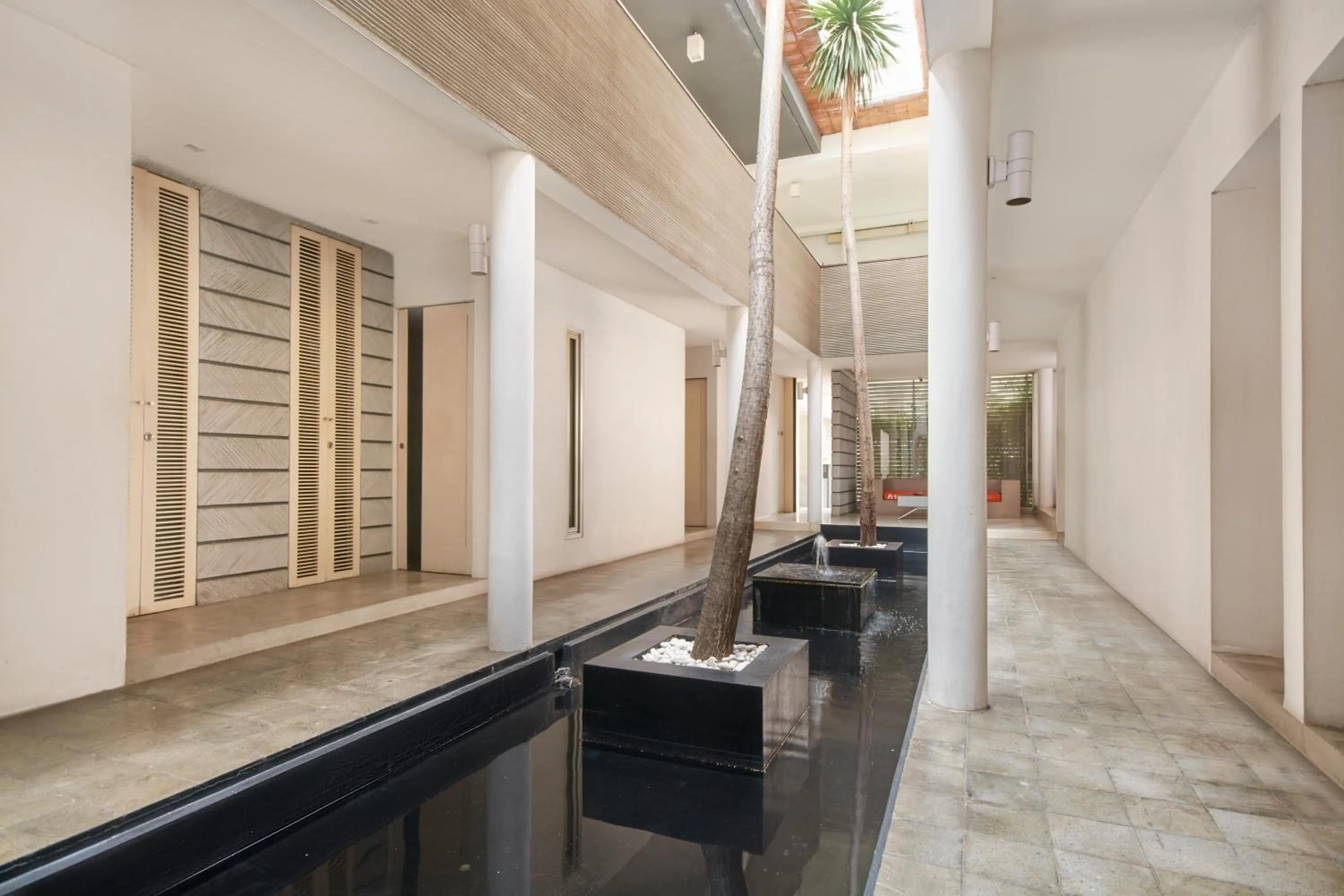 Decorative detail in FLAT06 cipete