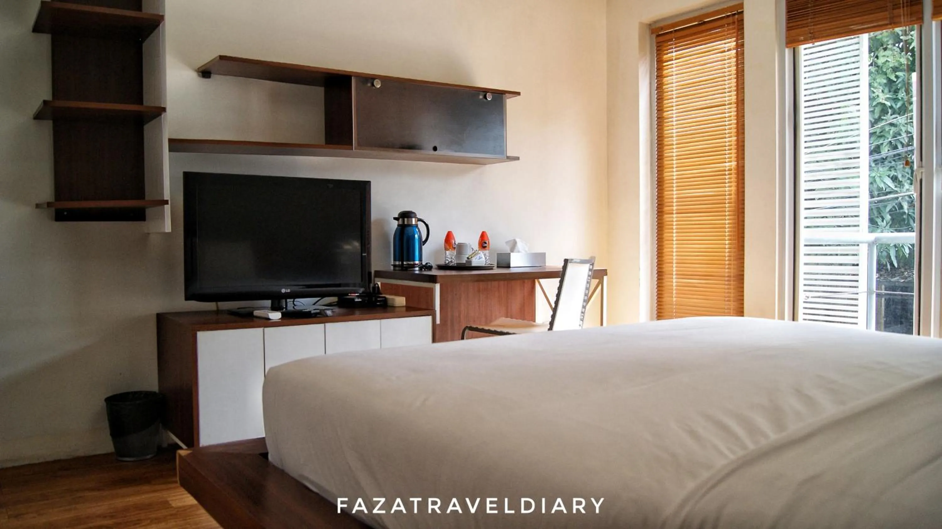 Bed in FLAT06 cipete