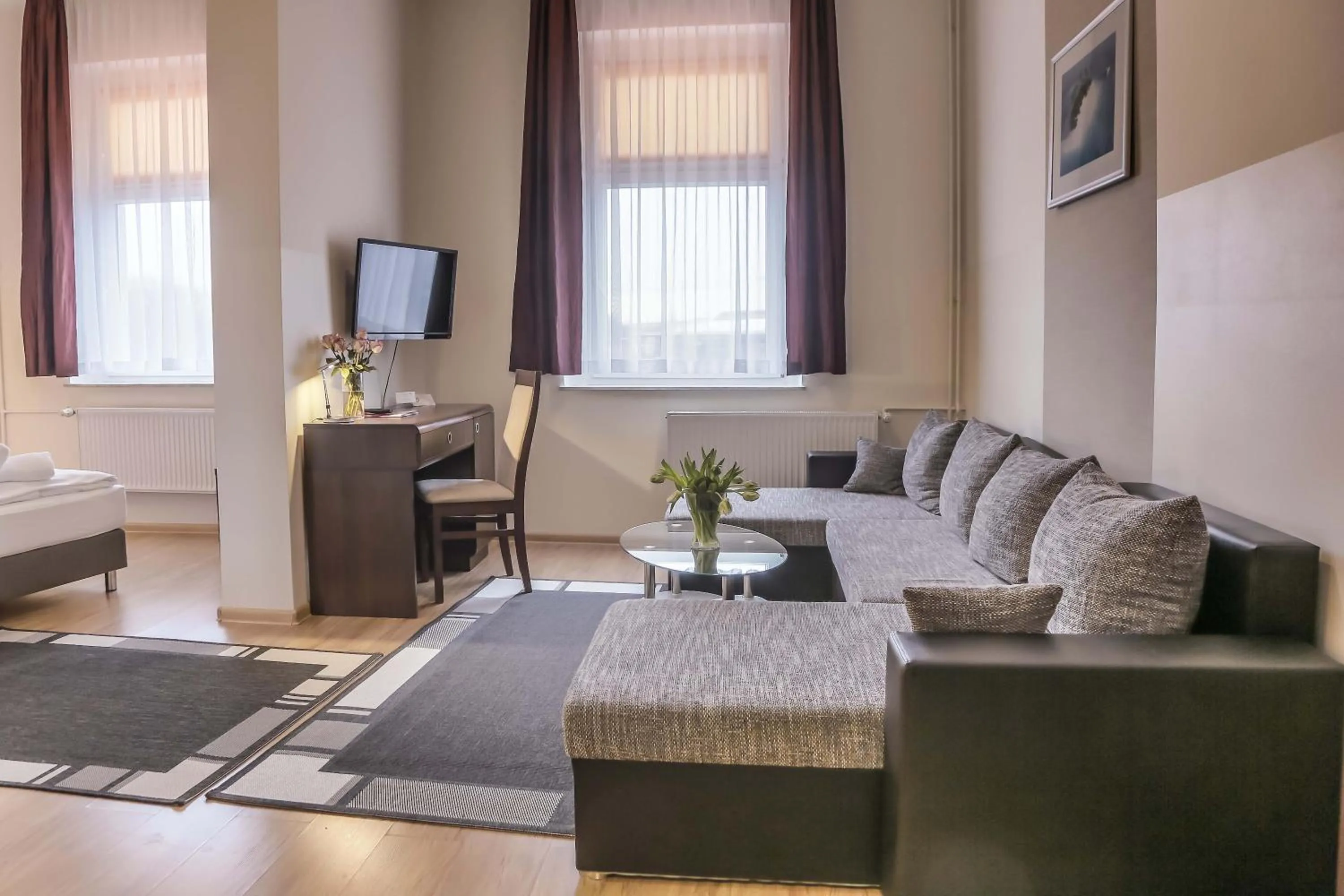 Photo of the whole room, Bed in City Residence Hotel Frankfurt-Oder Bahnhof