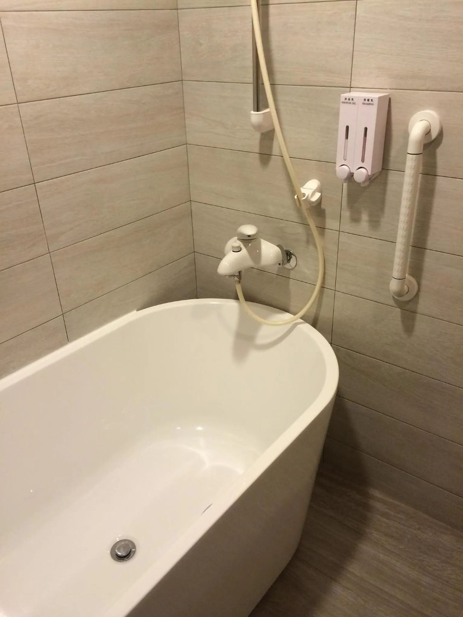 Bathroom in MF Hotel, penghu