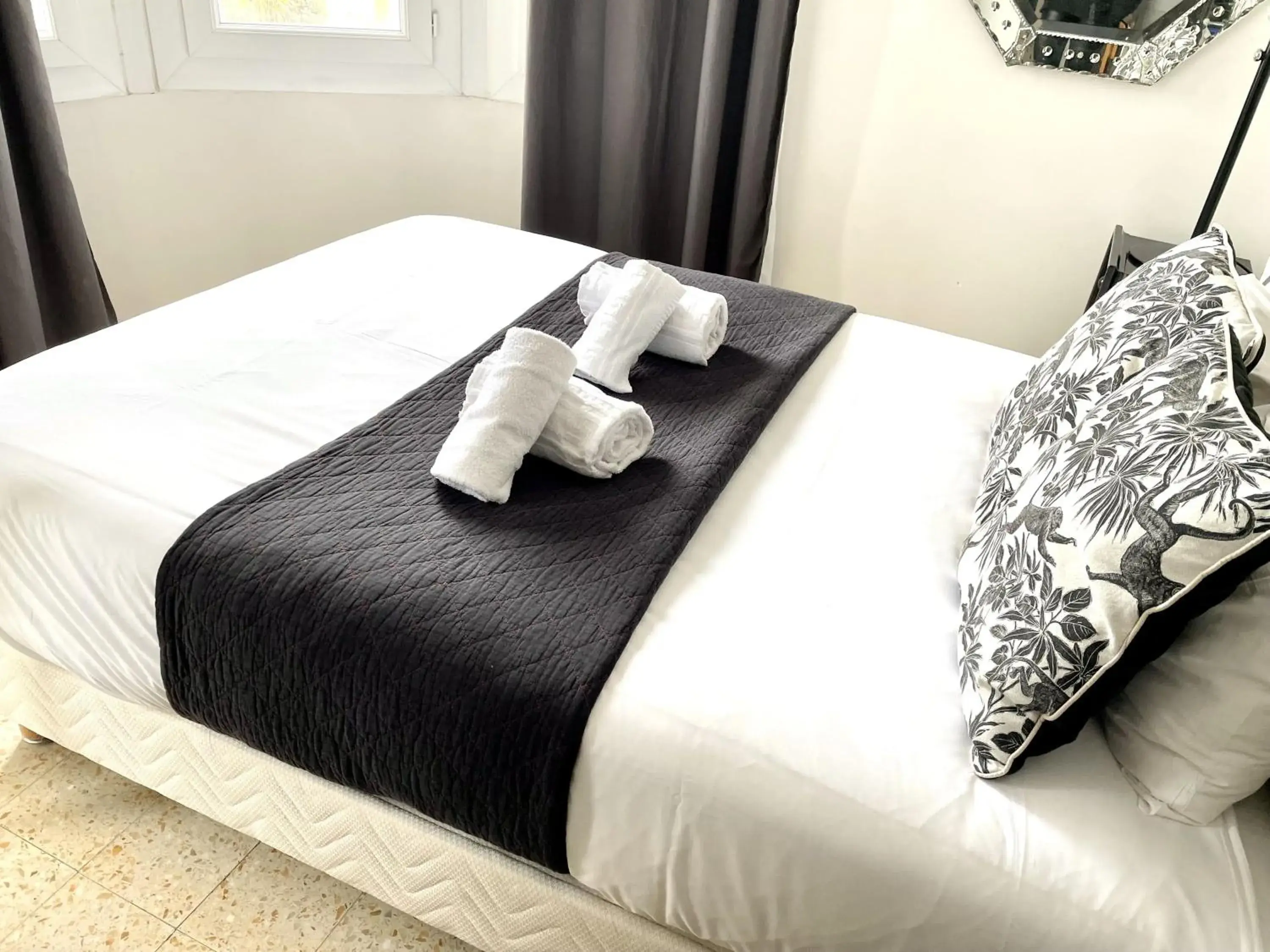 Double Room in Hôtel Restaurant Gédéon Double Room in Hôtel Restaurant Gédéon