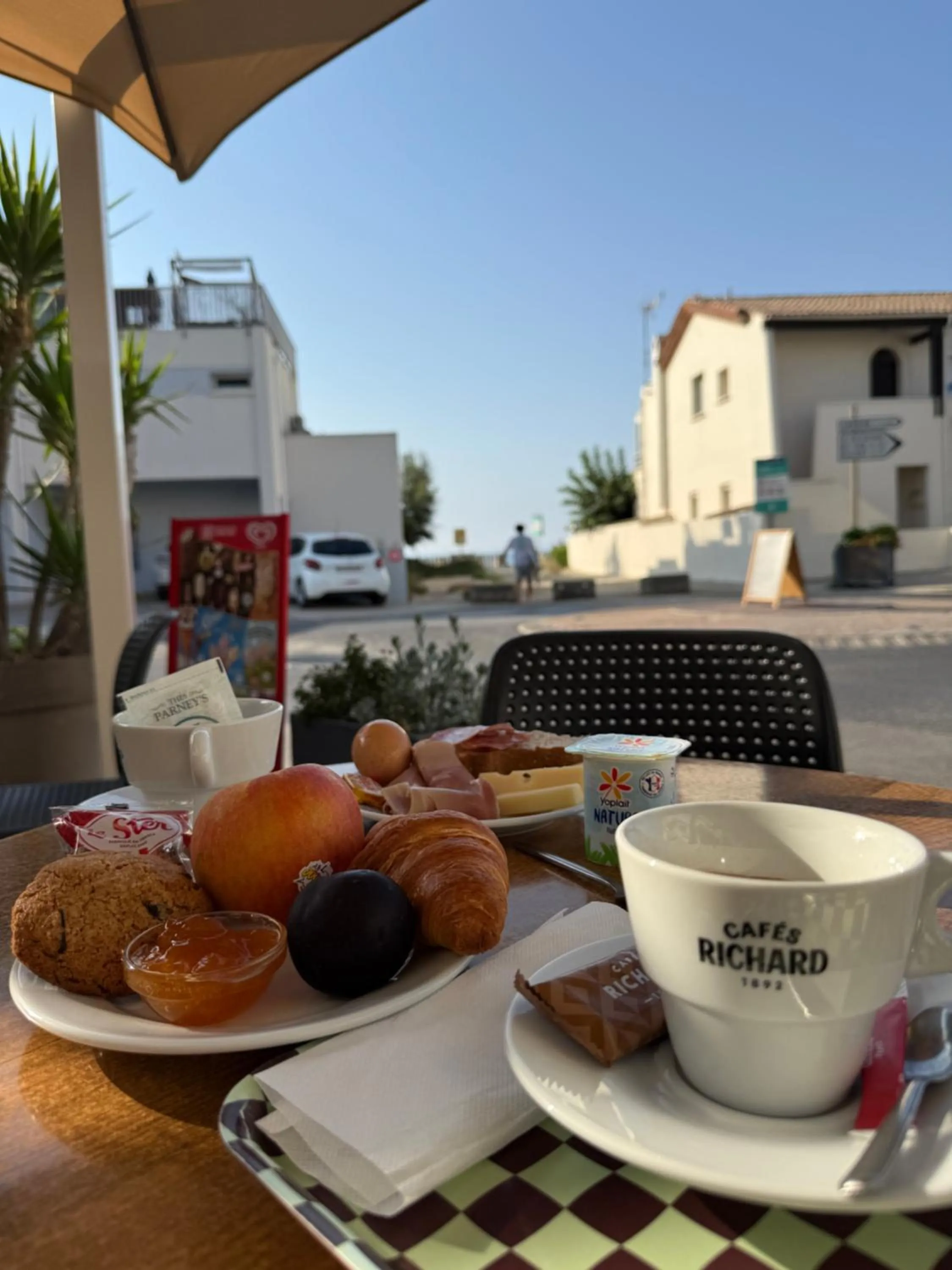 Breakfast in Hôtel Restaurant Gédéon