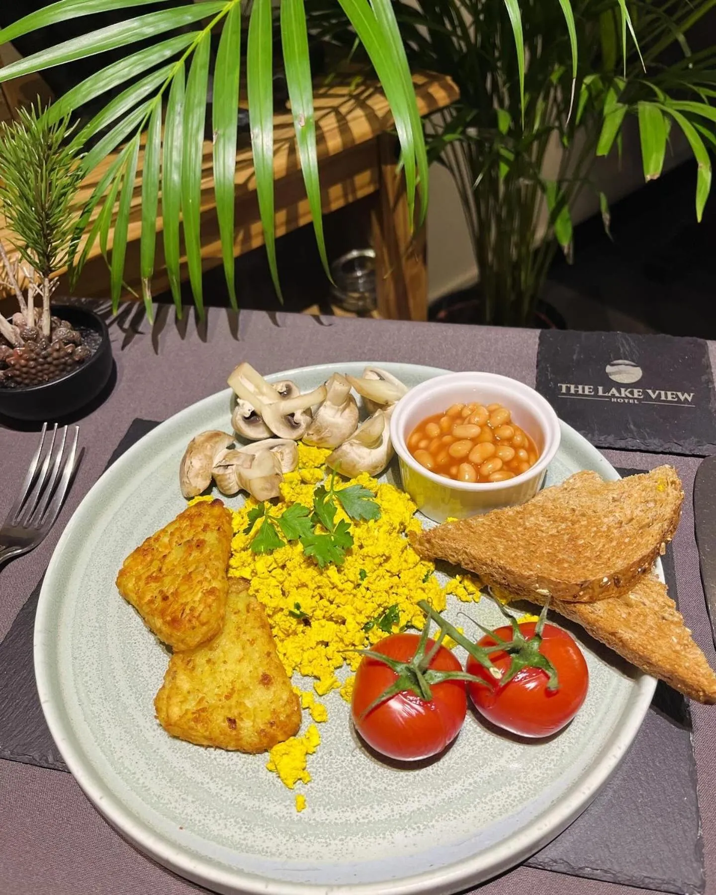 Breakfast in The Lake View Hotel