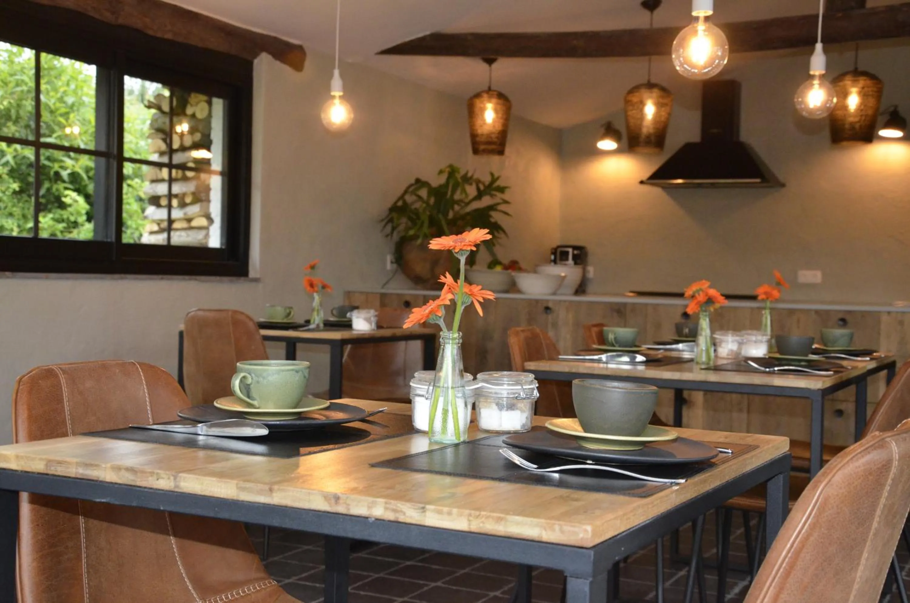 Dining area in Stee 23