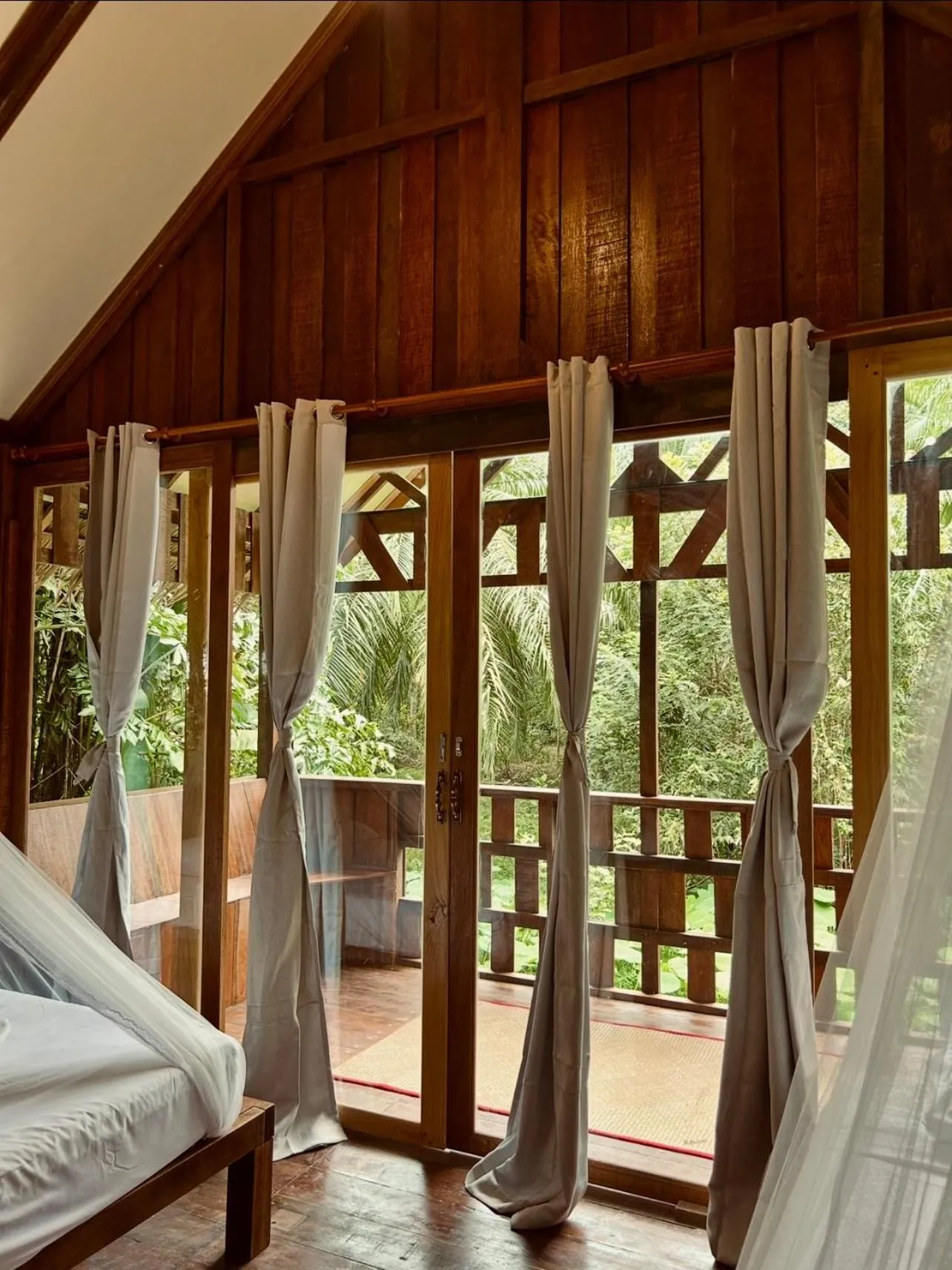 Khao Sok Paradise Resort