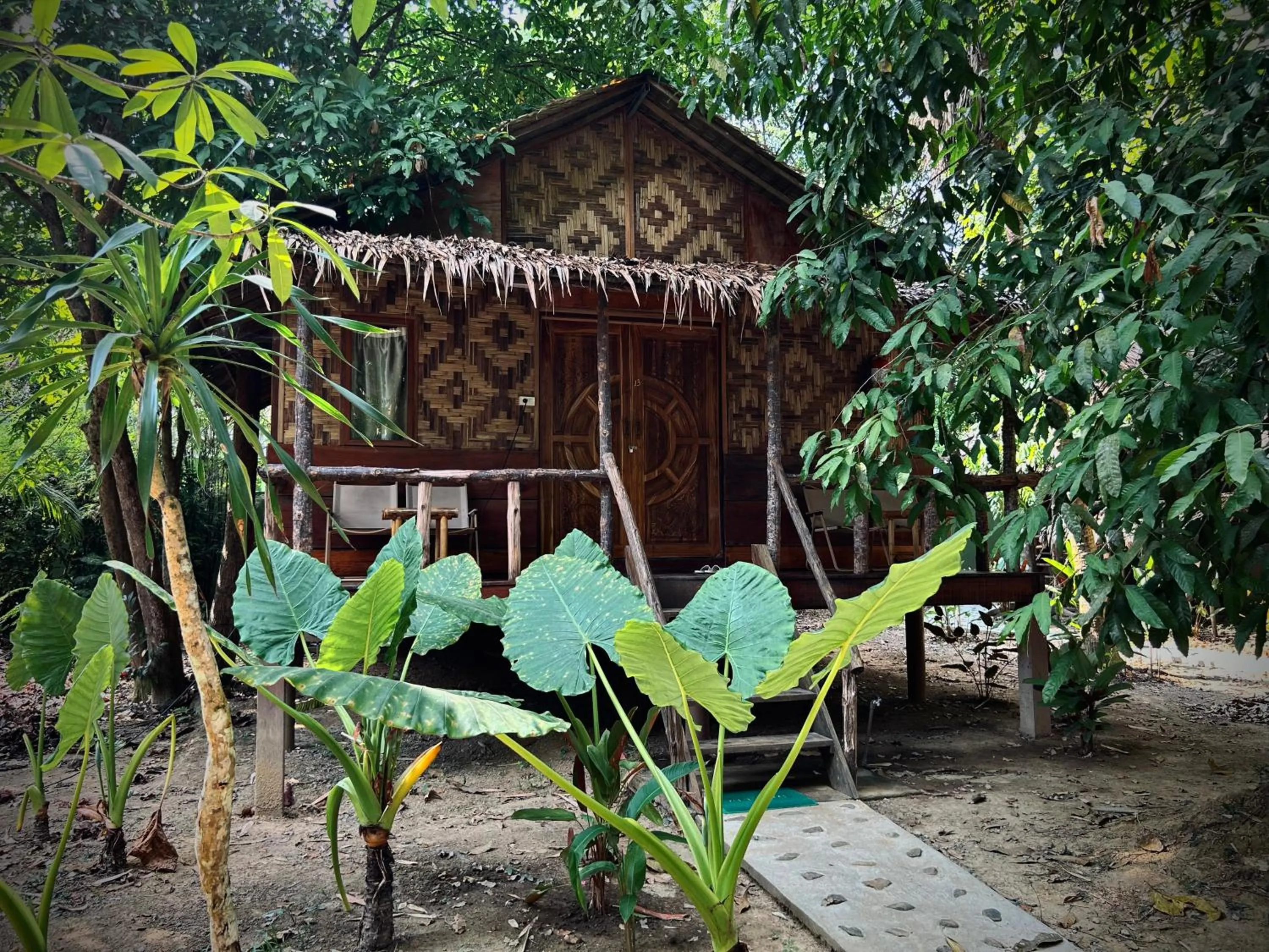 Property building in Khao Sok Paradise Resort