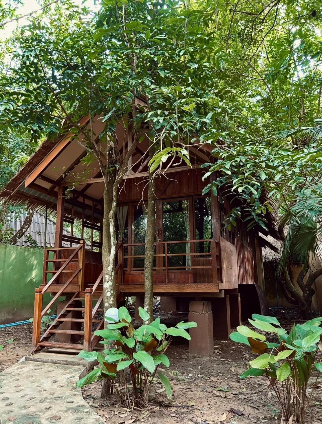 Khao Sok Paradise Resort