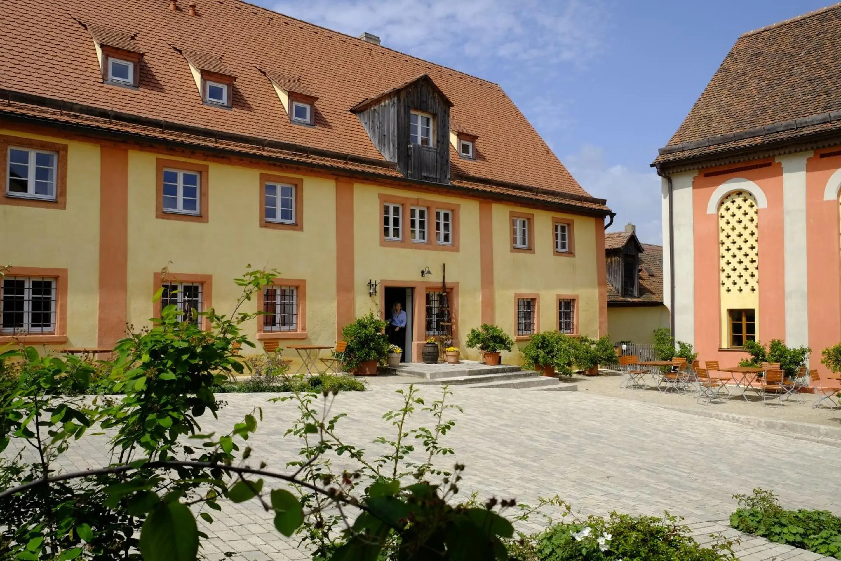 Property building in Gentner - Hotel garni Property building in Gentner - Hotel garni