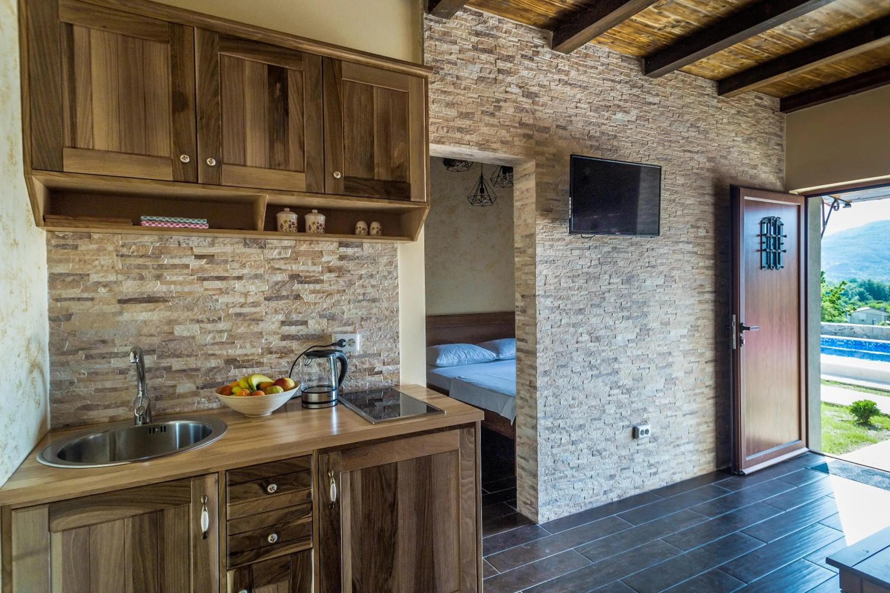 TV and multimedia in Eco Villas Merak
