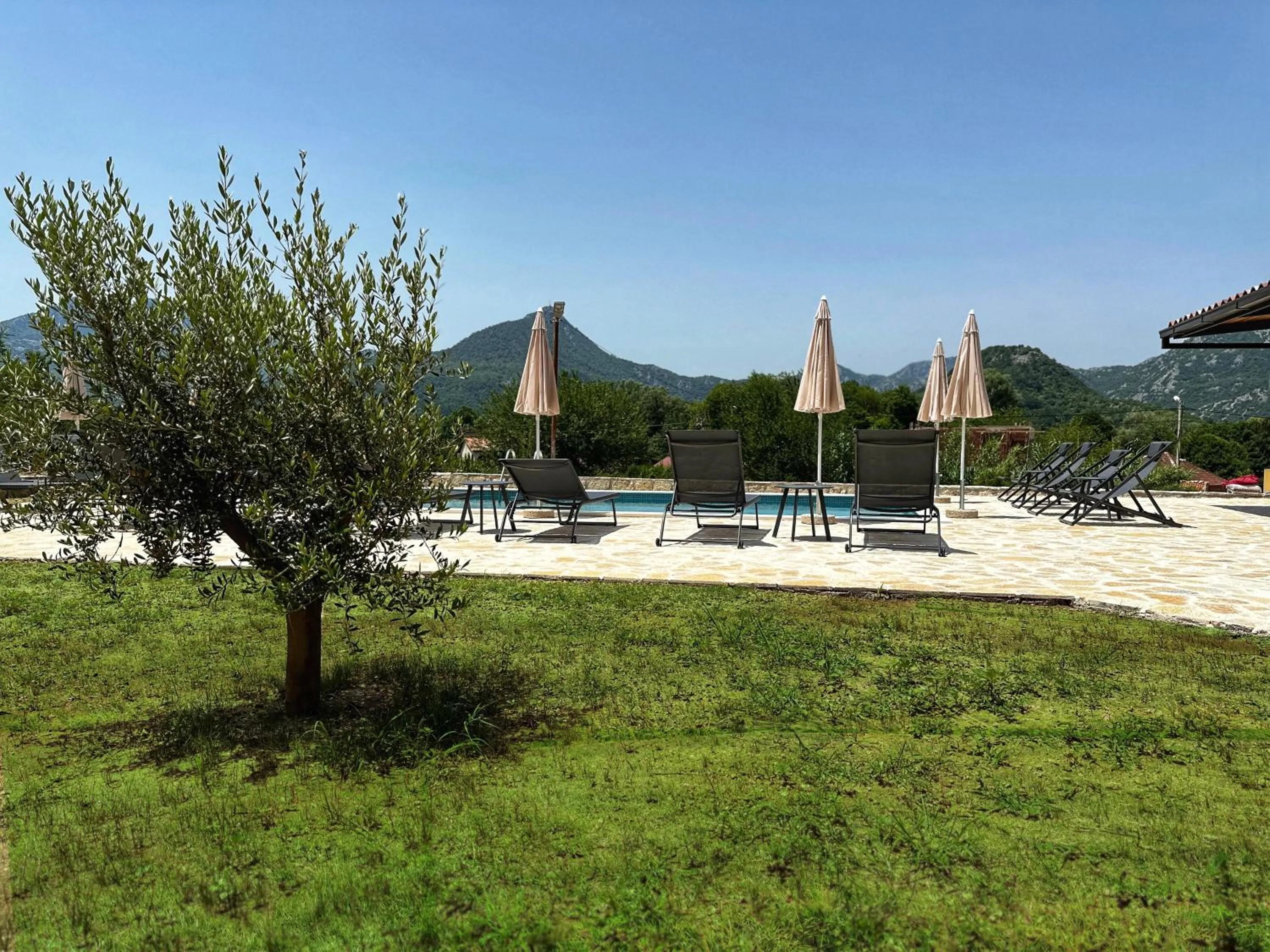 Swimming pool in Eco Villas Merak