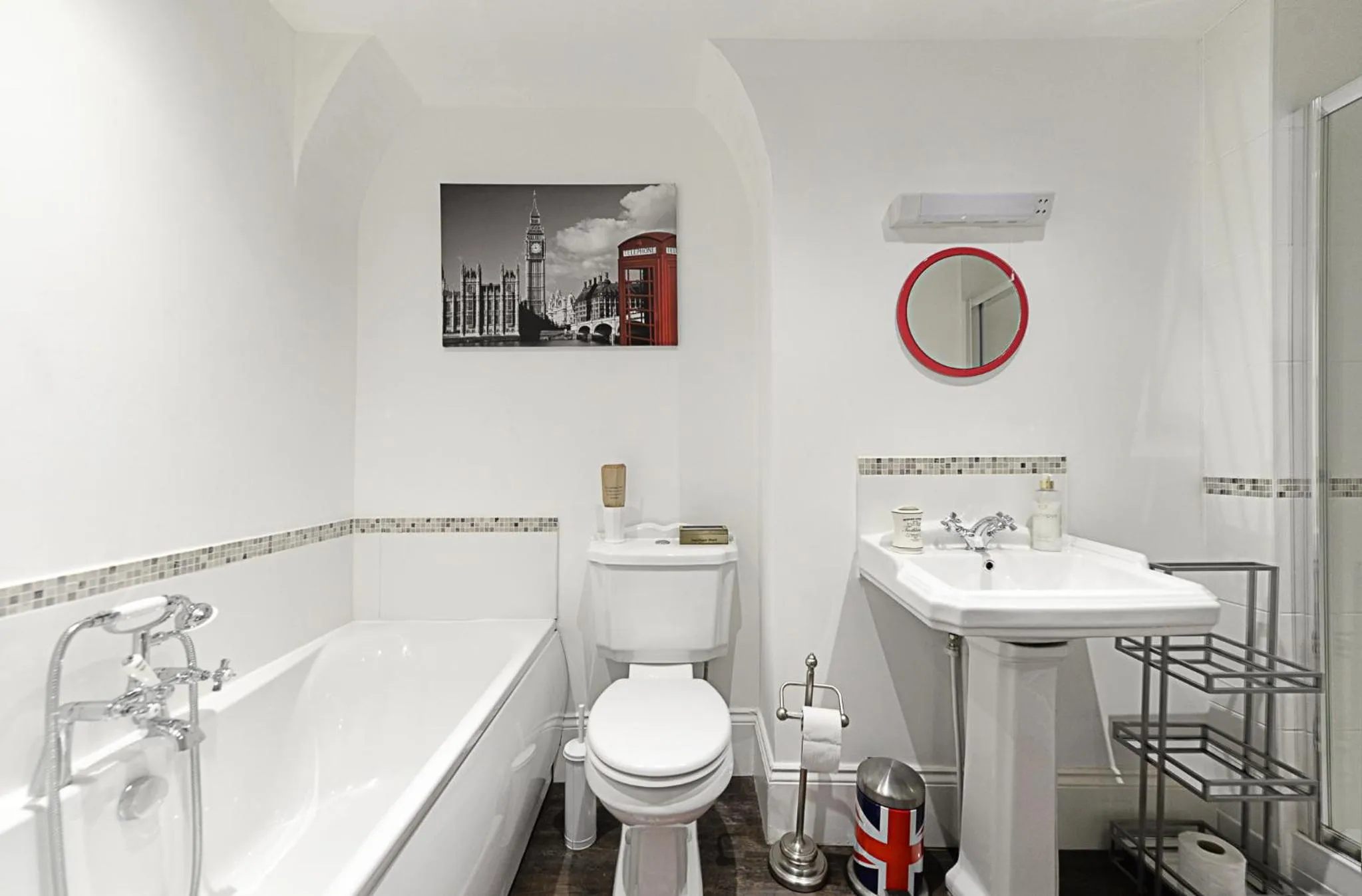 Bathroom in Mama’s Inn Boutique Guest House