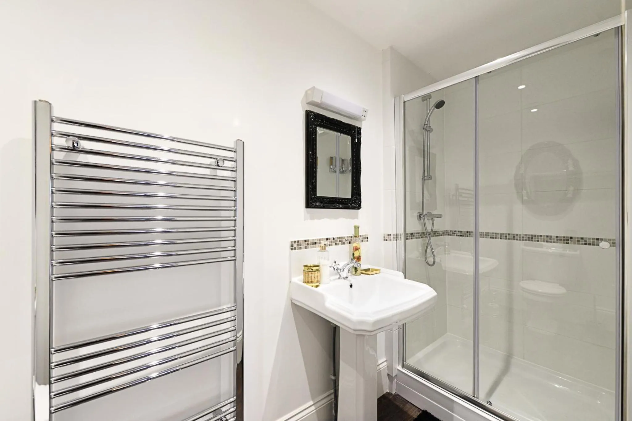 Bathroom in Mama’s Inn Boutique Guest House