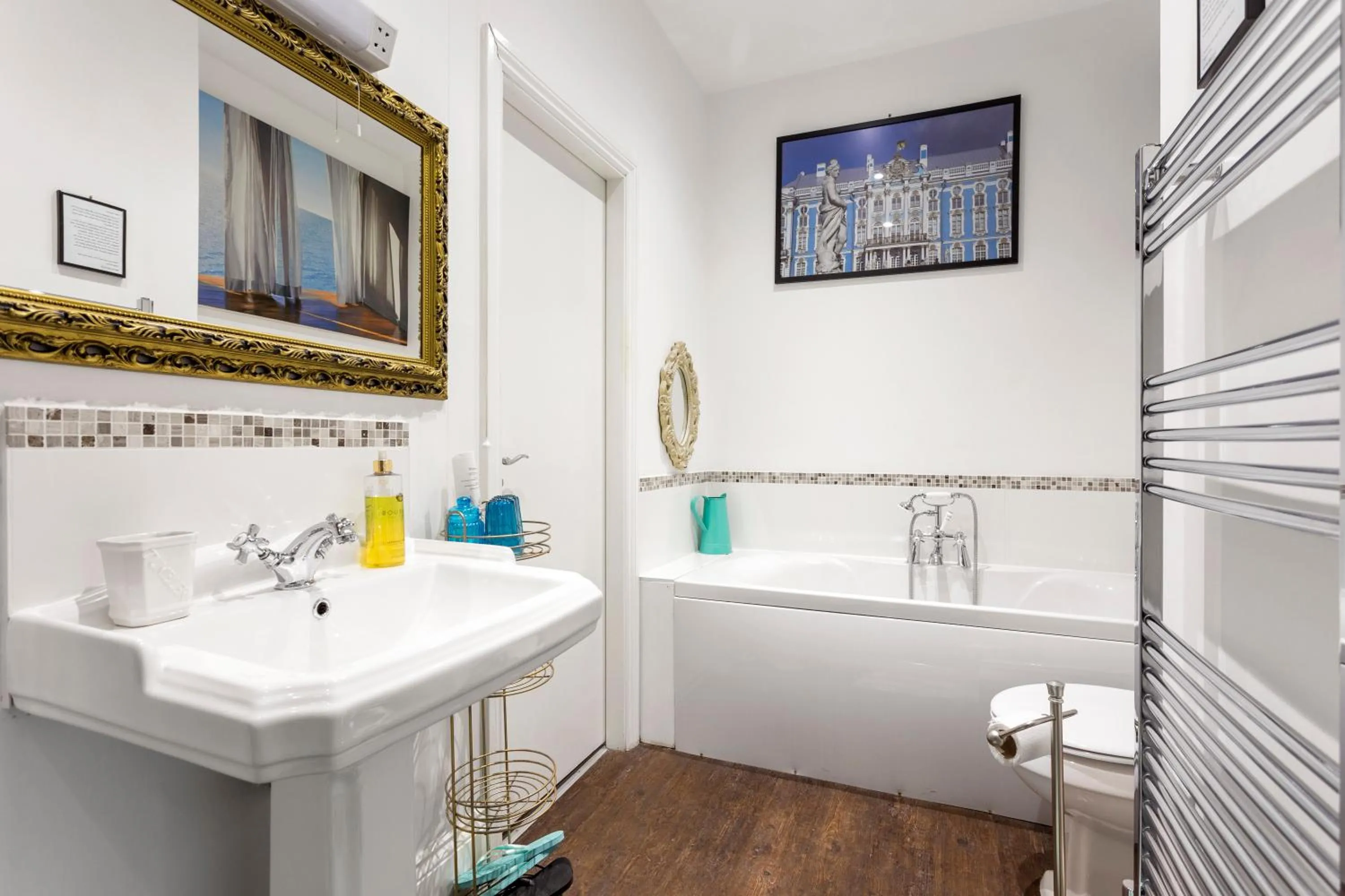 Bathroom in Mama’s Inn Boutique Guest House