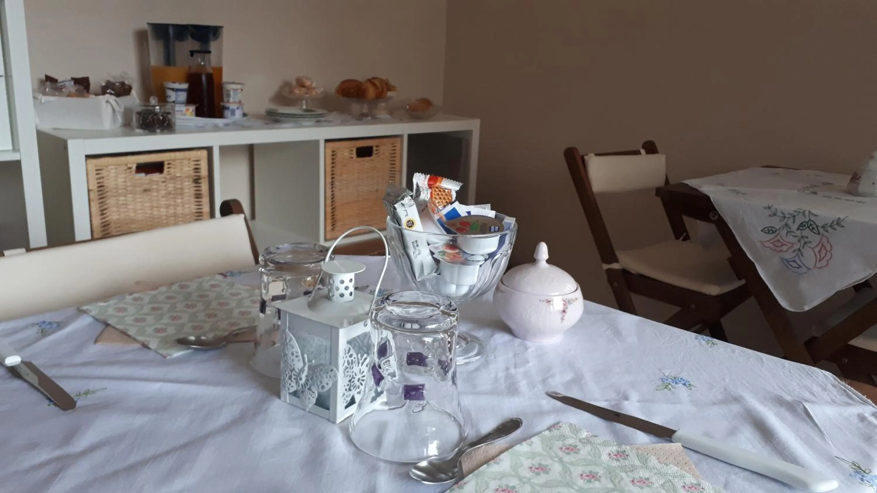 Restaurant/places to eat in Butterfly B&B