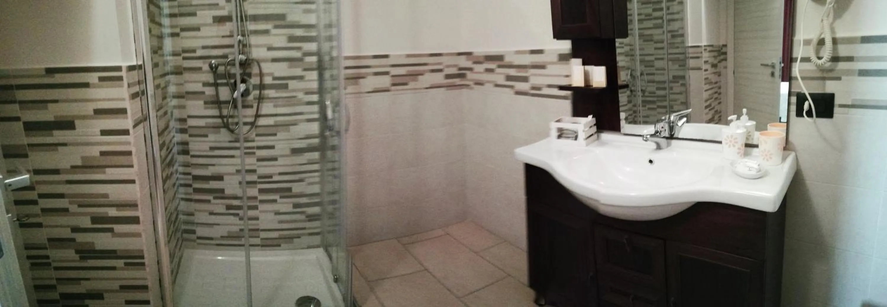 Shower in Butterfly B&B