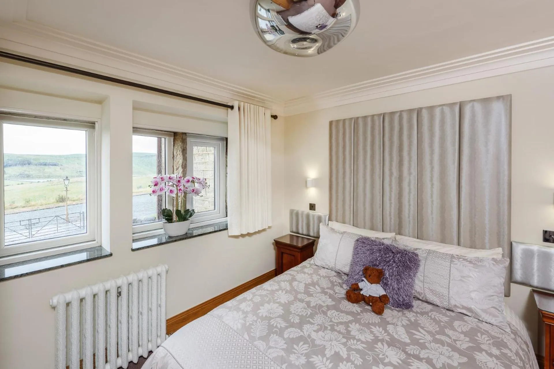 Bed in The Saddleworth Hotel