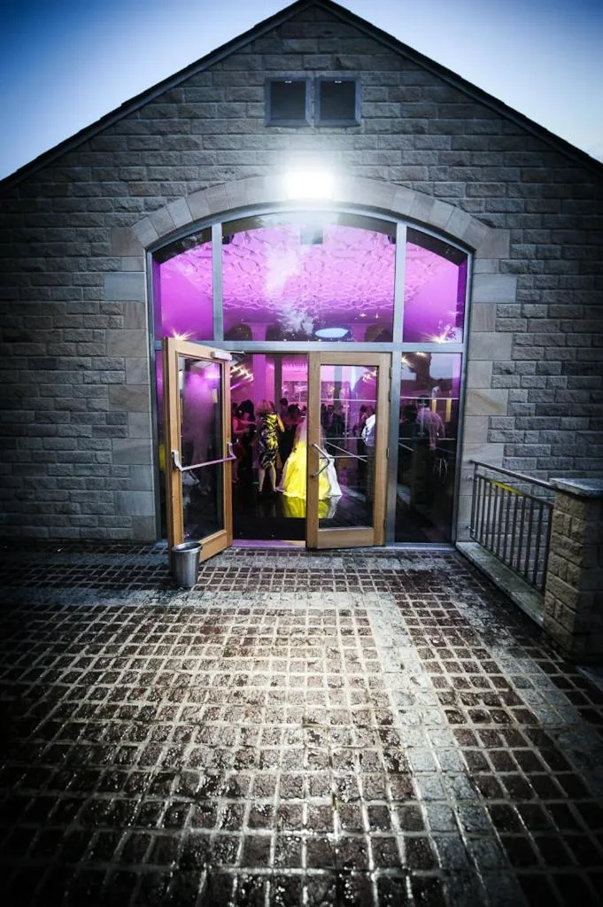 Facade/entrance in The Saddleworth Hotel