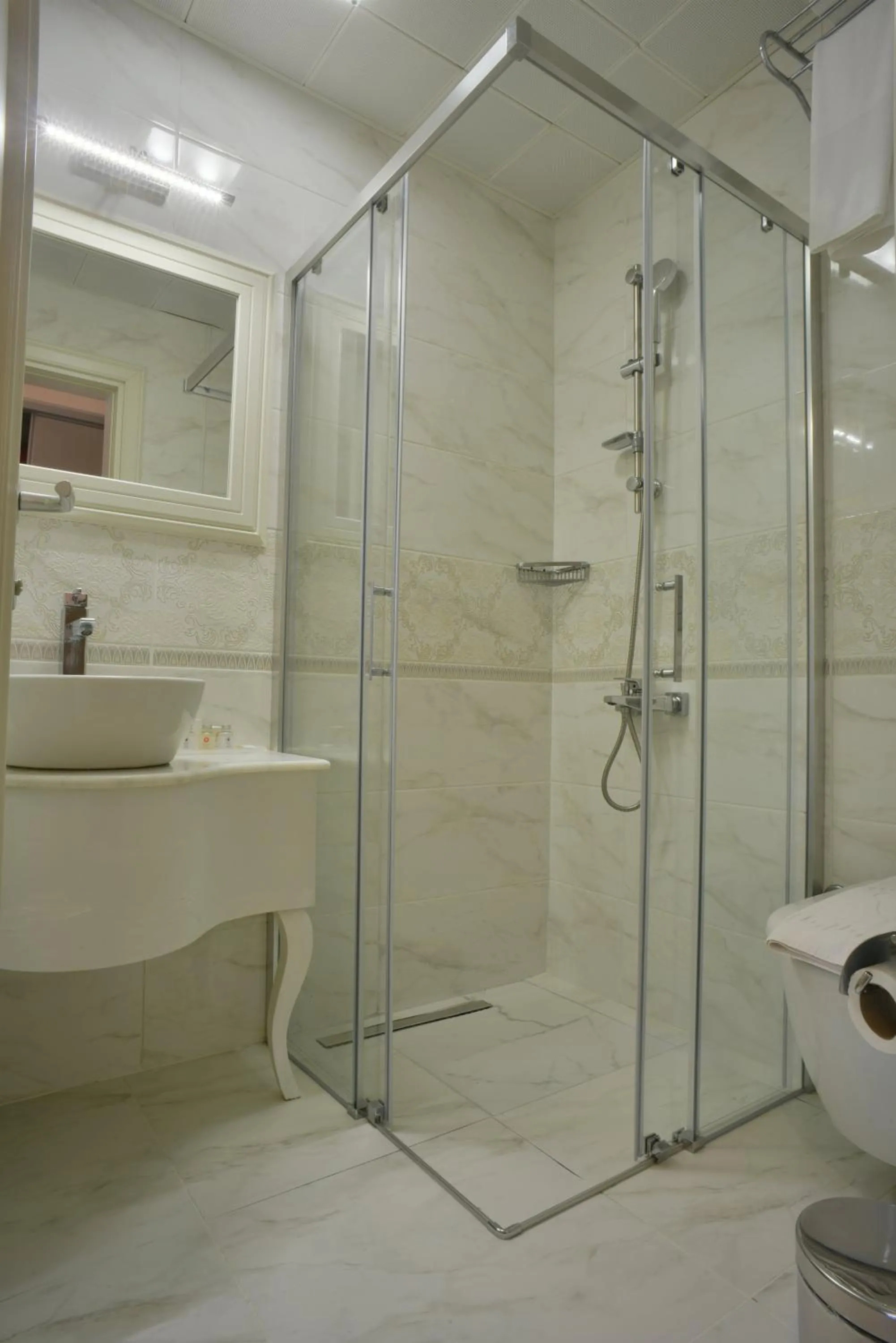 Bathroom in Baga Hotel