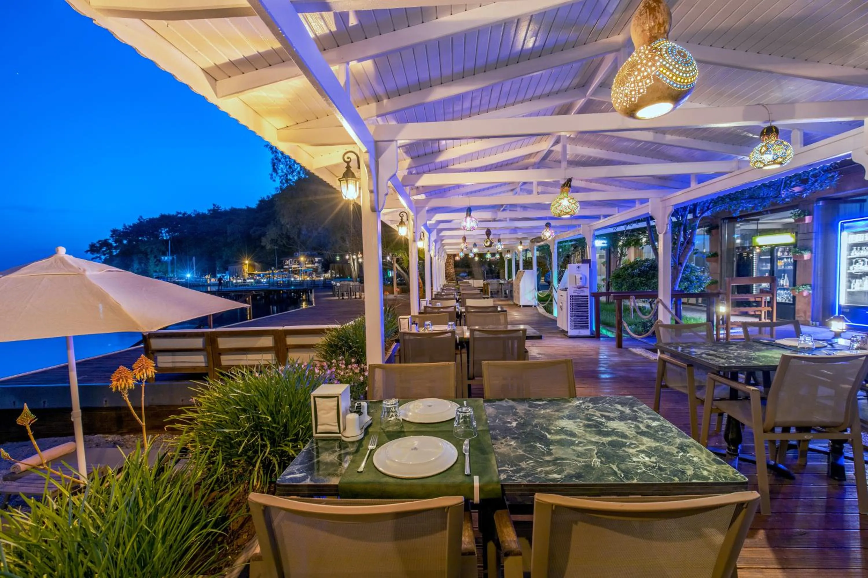 Restaurant/places to eat in Baga Hotel