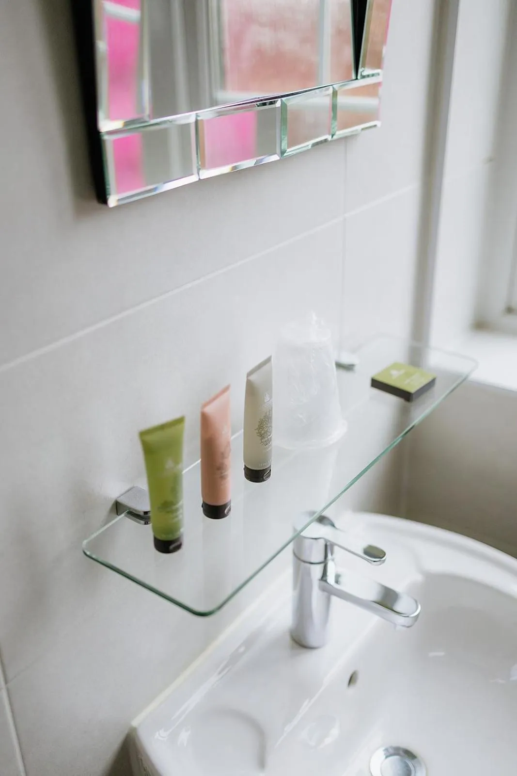 Bathroom in Red Mullions Guest House