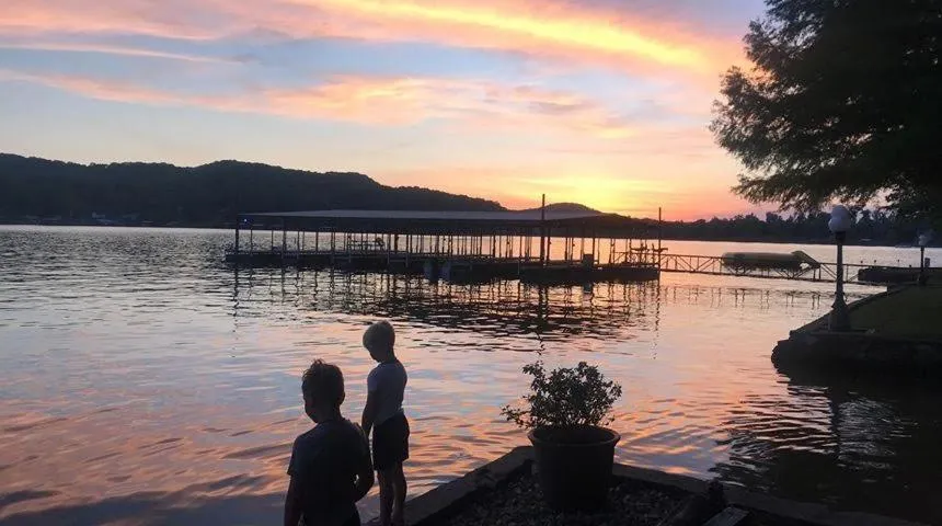 Lake view in Point View Resort