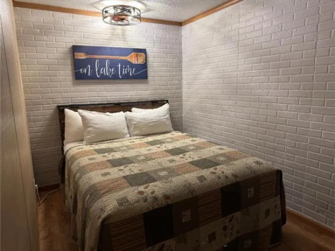 Bed in Point View Resort