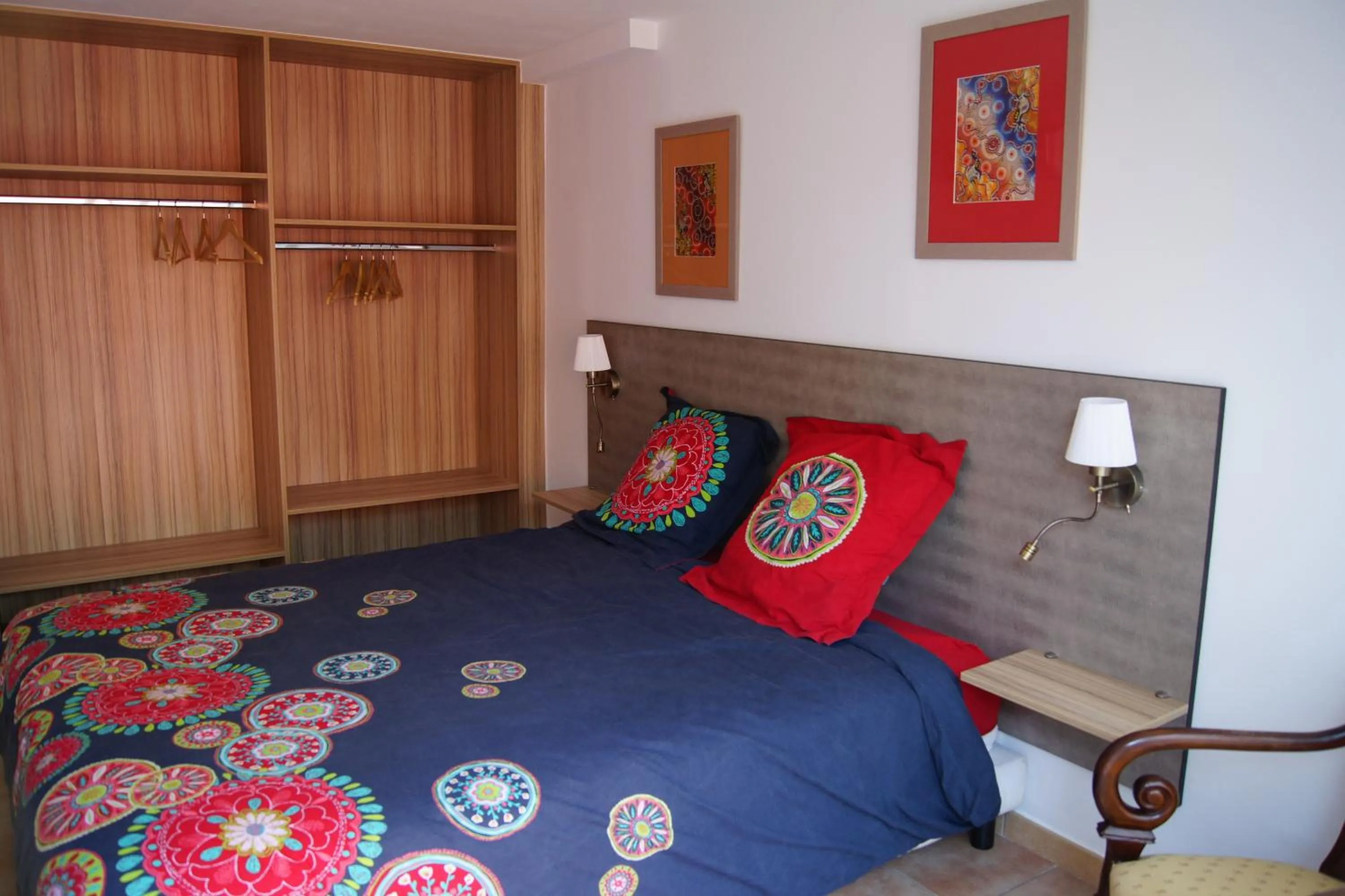 Bedroom, Bed in La Bastide de l'Olivier