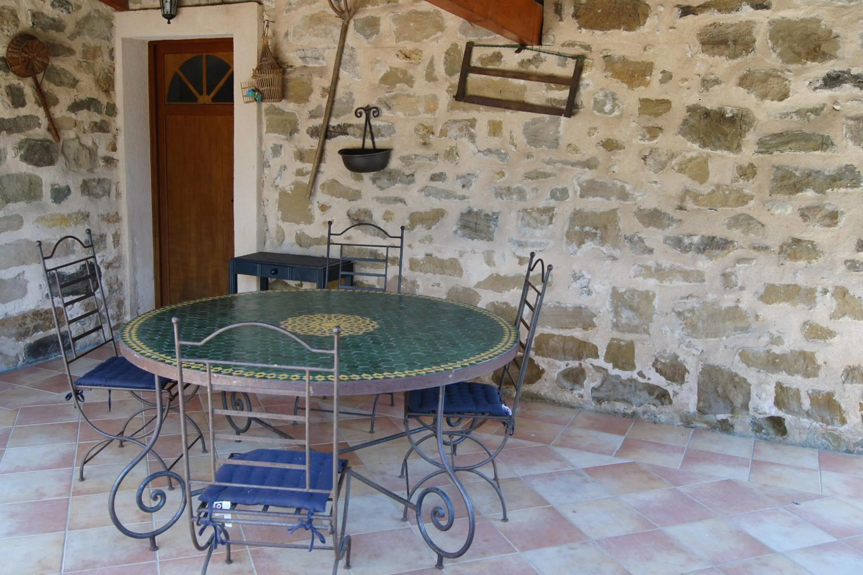 Balcony/Terrace in La Bastide de l'Olivier