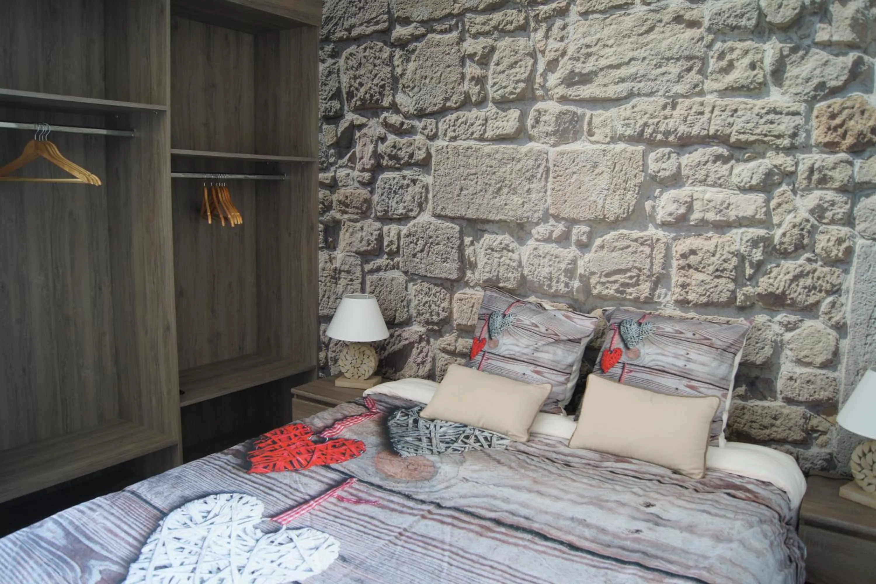 Photo of the whole room, Bed in La Bastide de l'Olivier