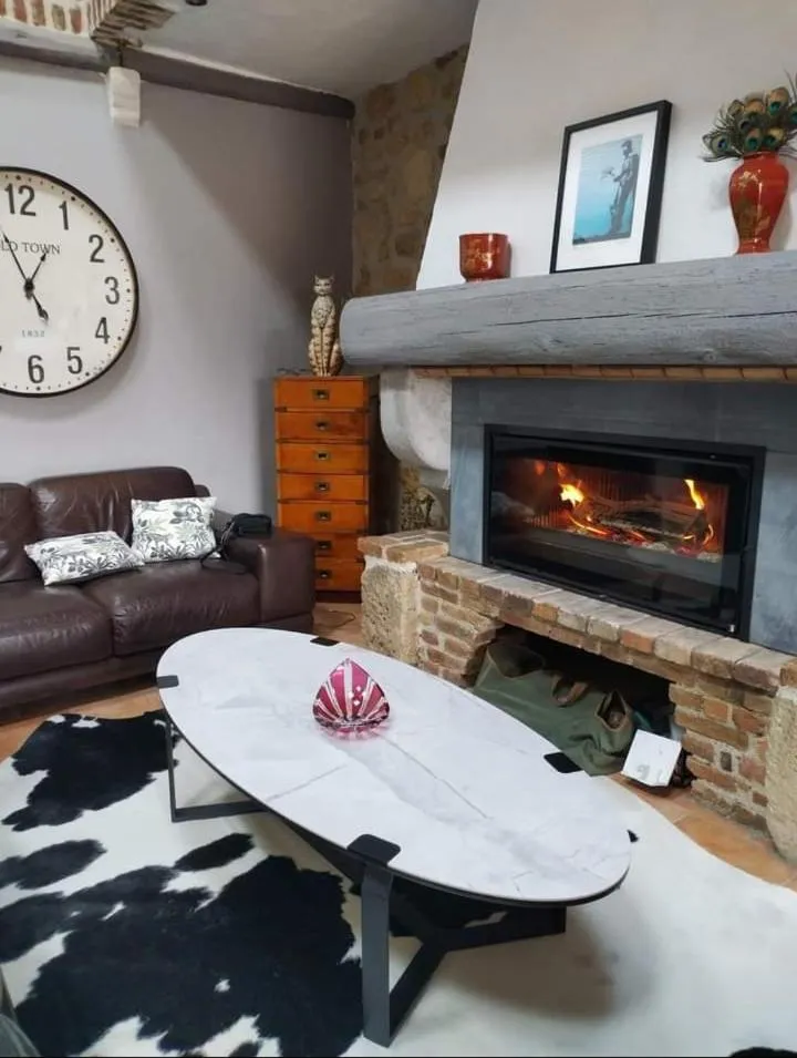 VILLA ARTEMIA Maison vigneronne - chambre d hôtes-B&B-piscine et spa