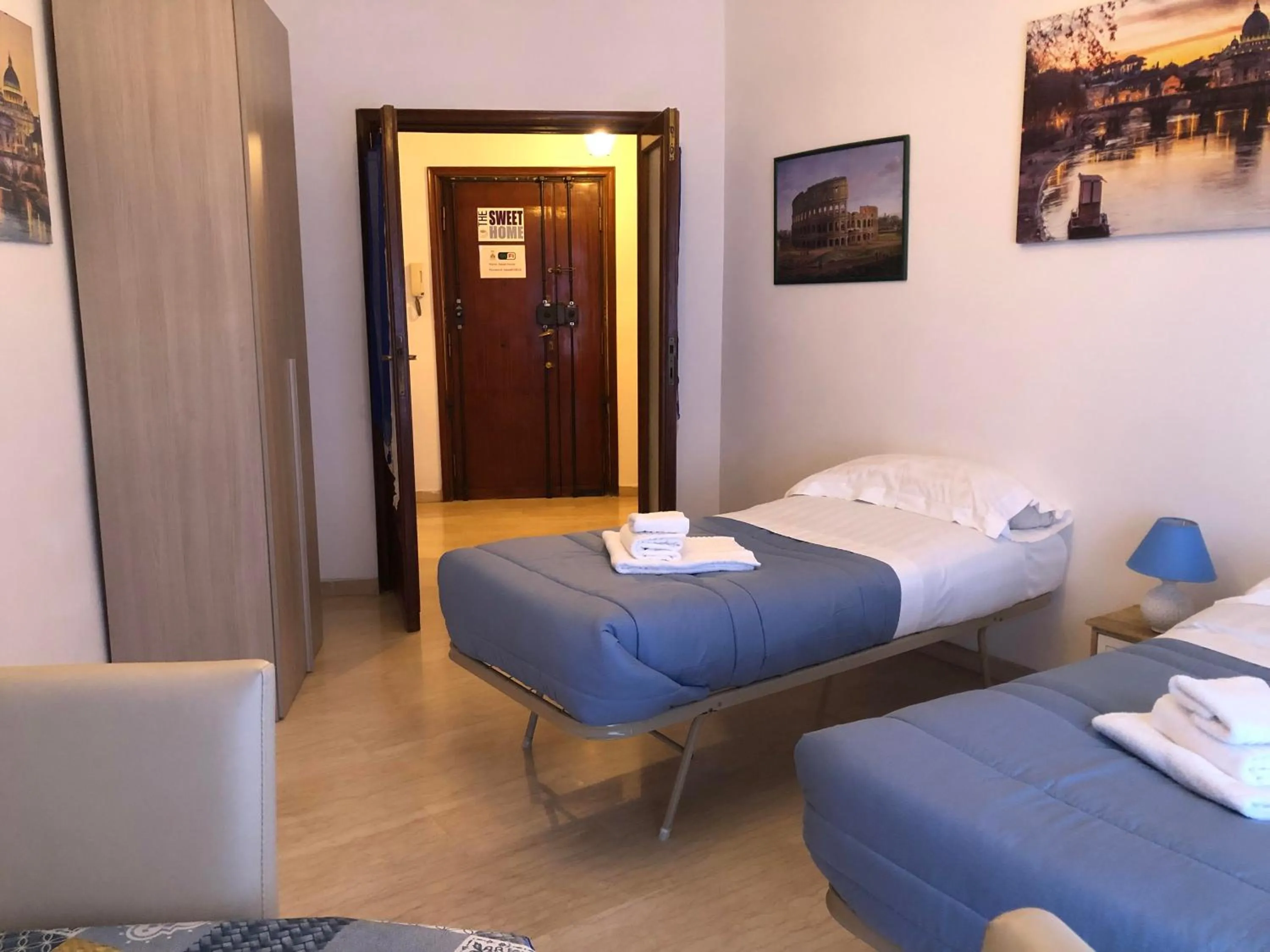 Bed in The Colours Of Rome