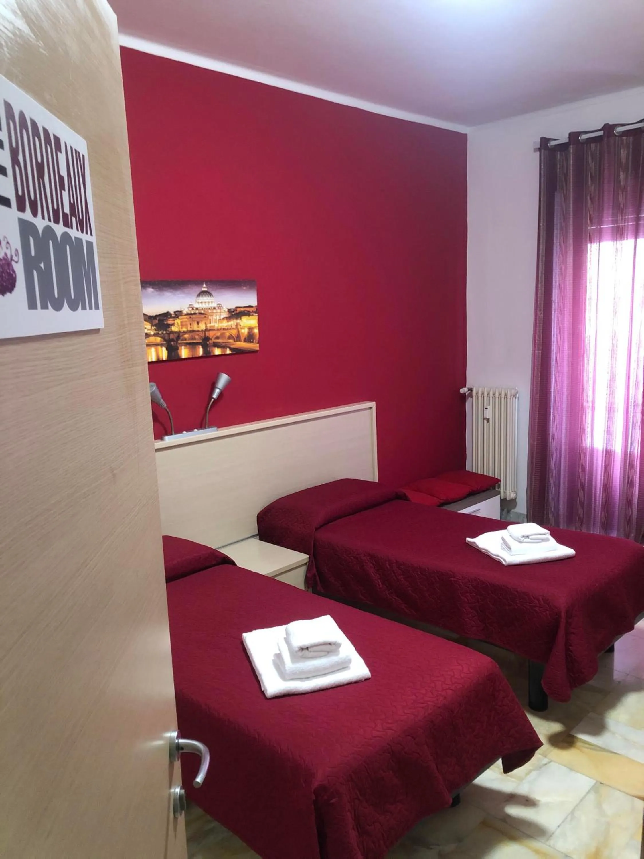 Bed in The Colours Of Rome