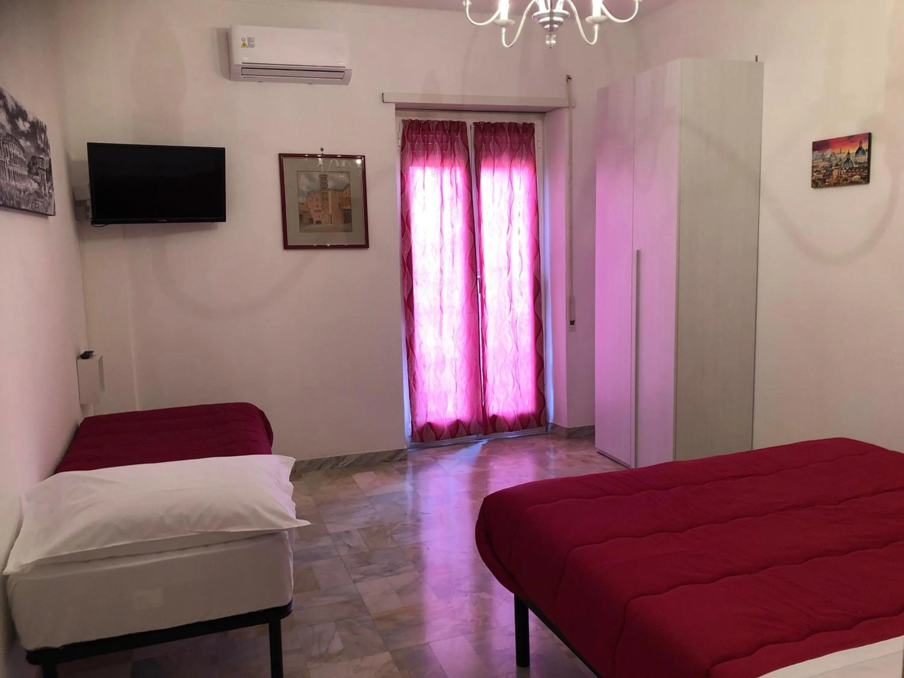 Bed in The Colours Of Rome