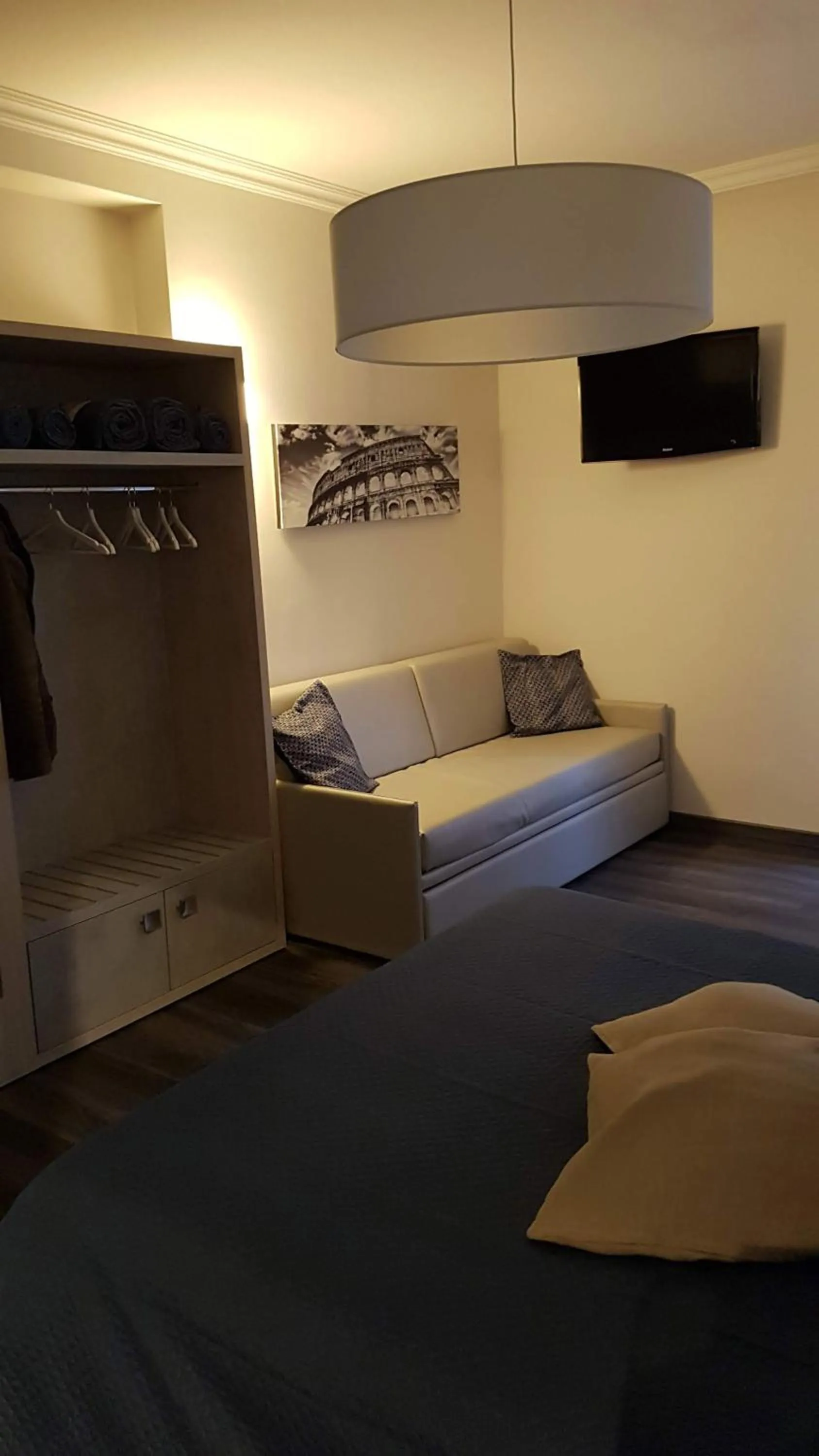 Bed in The Colours Of Rome