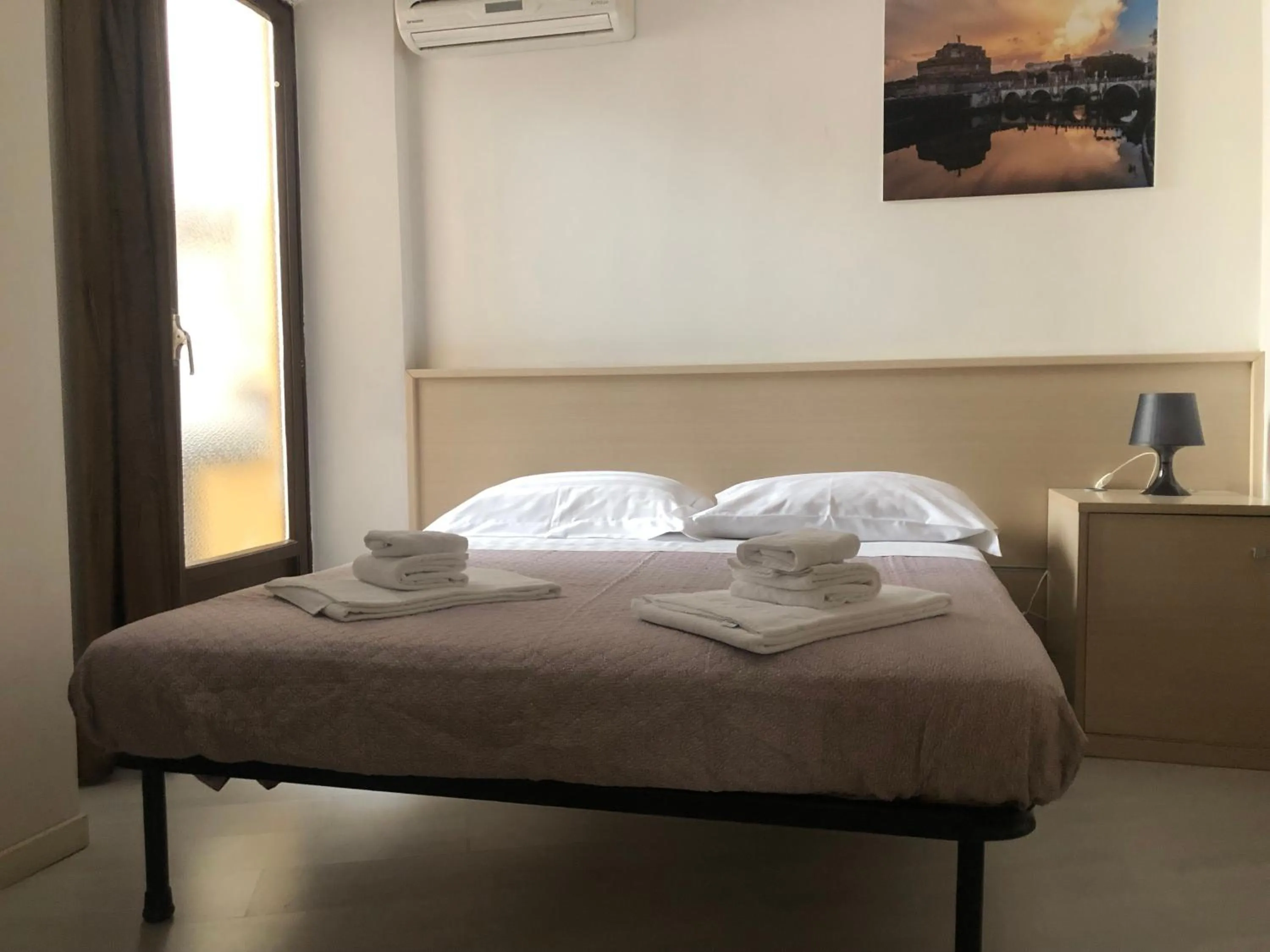 Bed in The Colours Of Rome