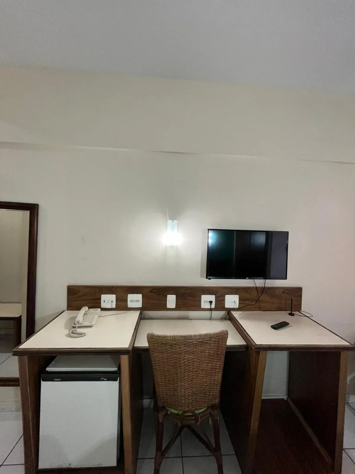 TV and multimedia in Joalpa Hotel