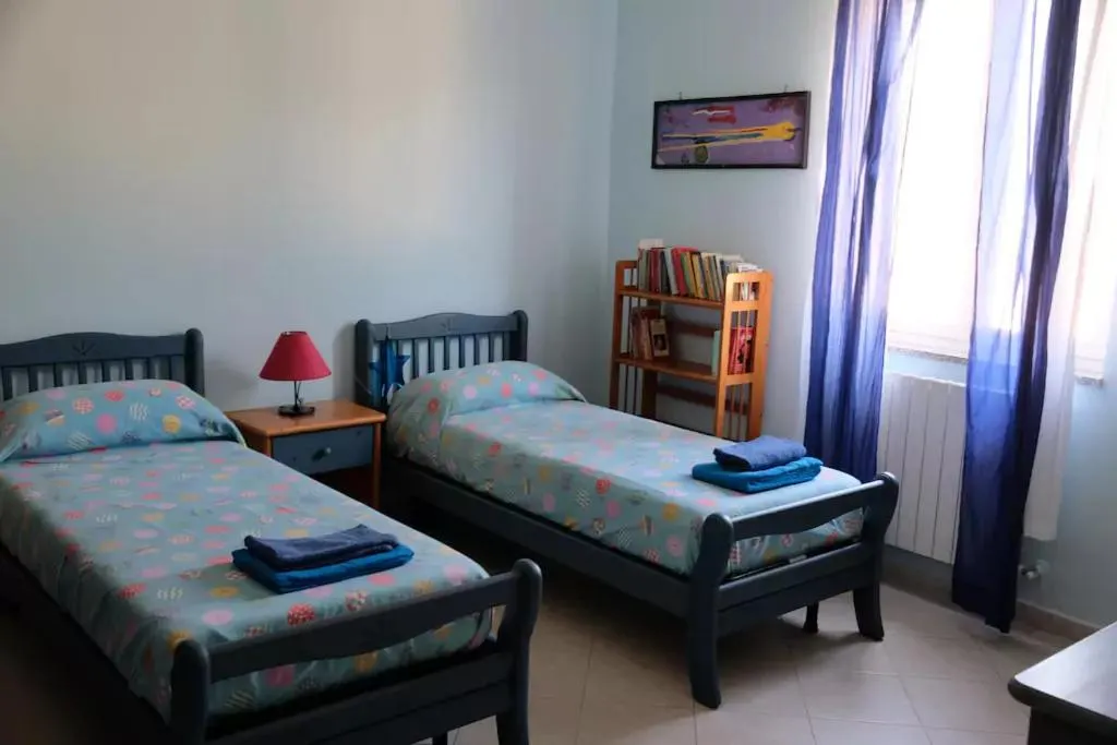 Bed in Lemontree House Bacoli