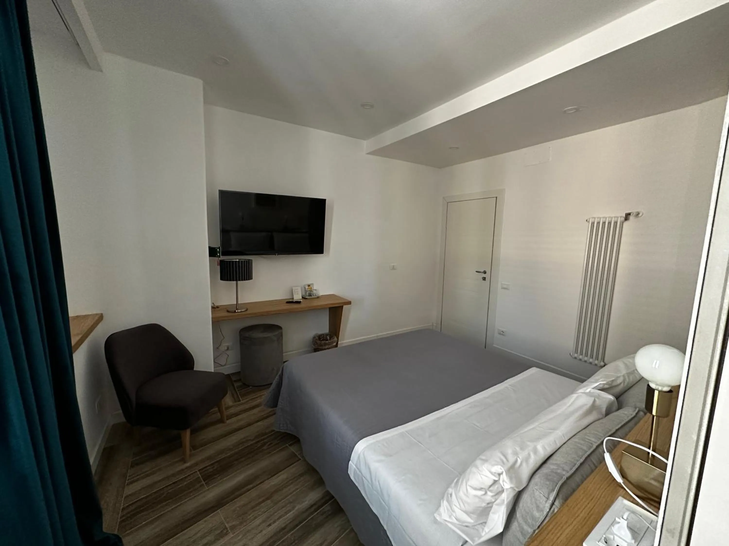 Bed in All Comfort Astoria Palace