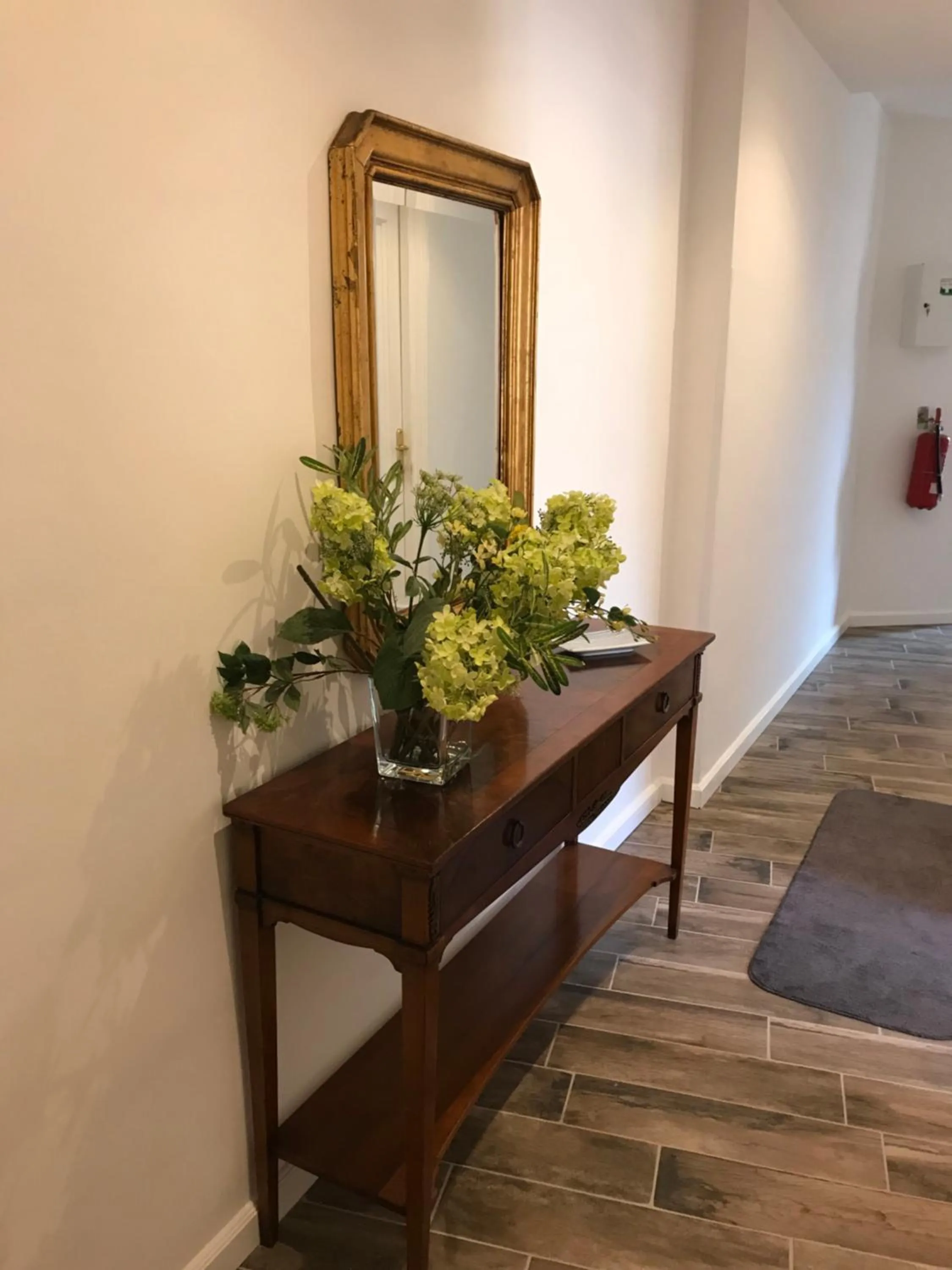 Decorative detail in All Comfort Astoria Palace