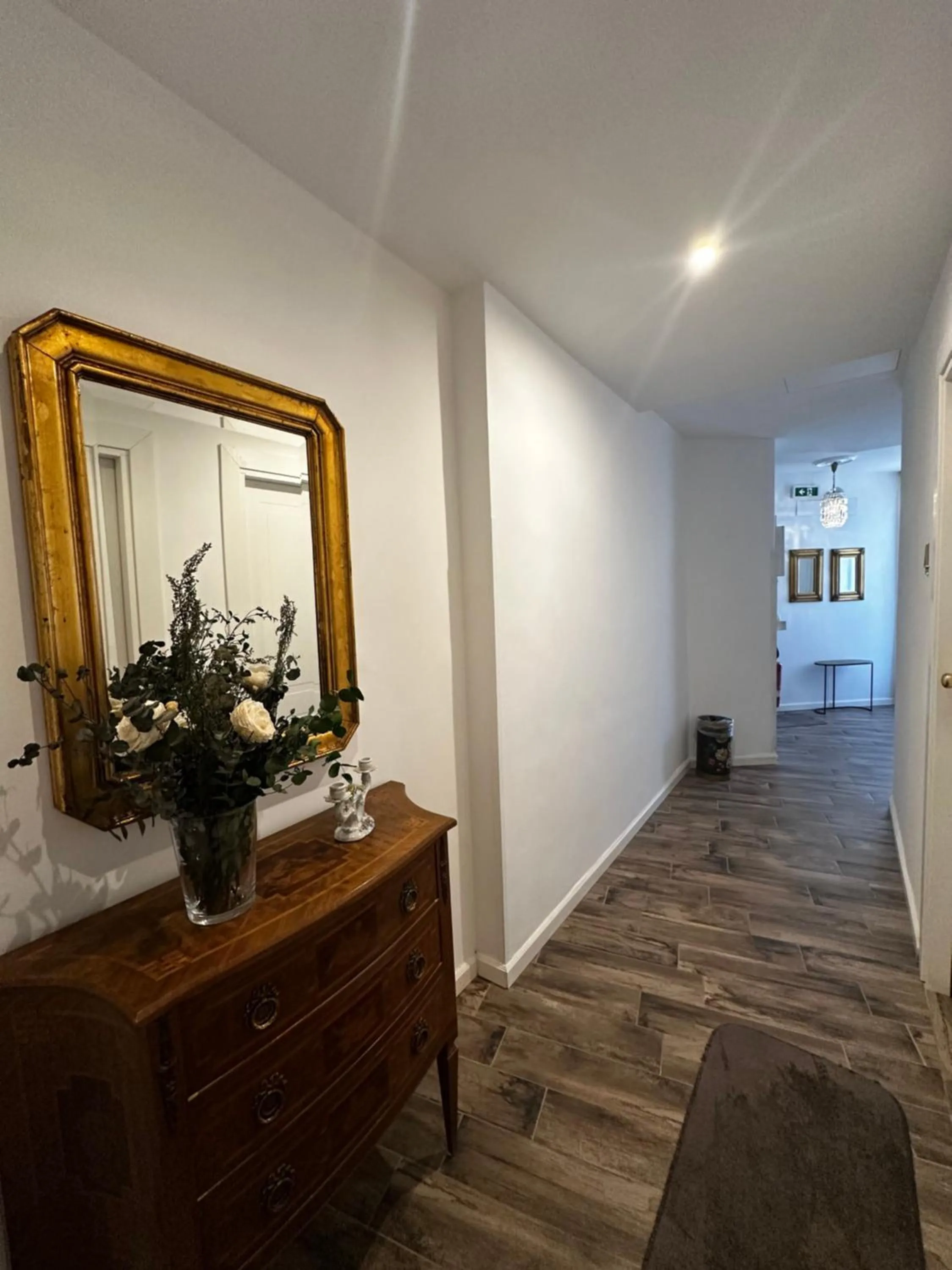 Decorative detail in All Comfort Astoria Palace