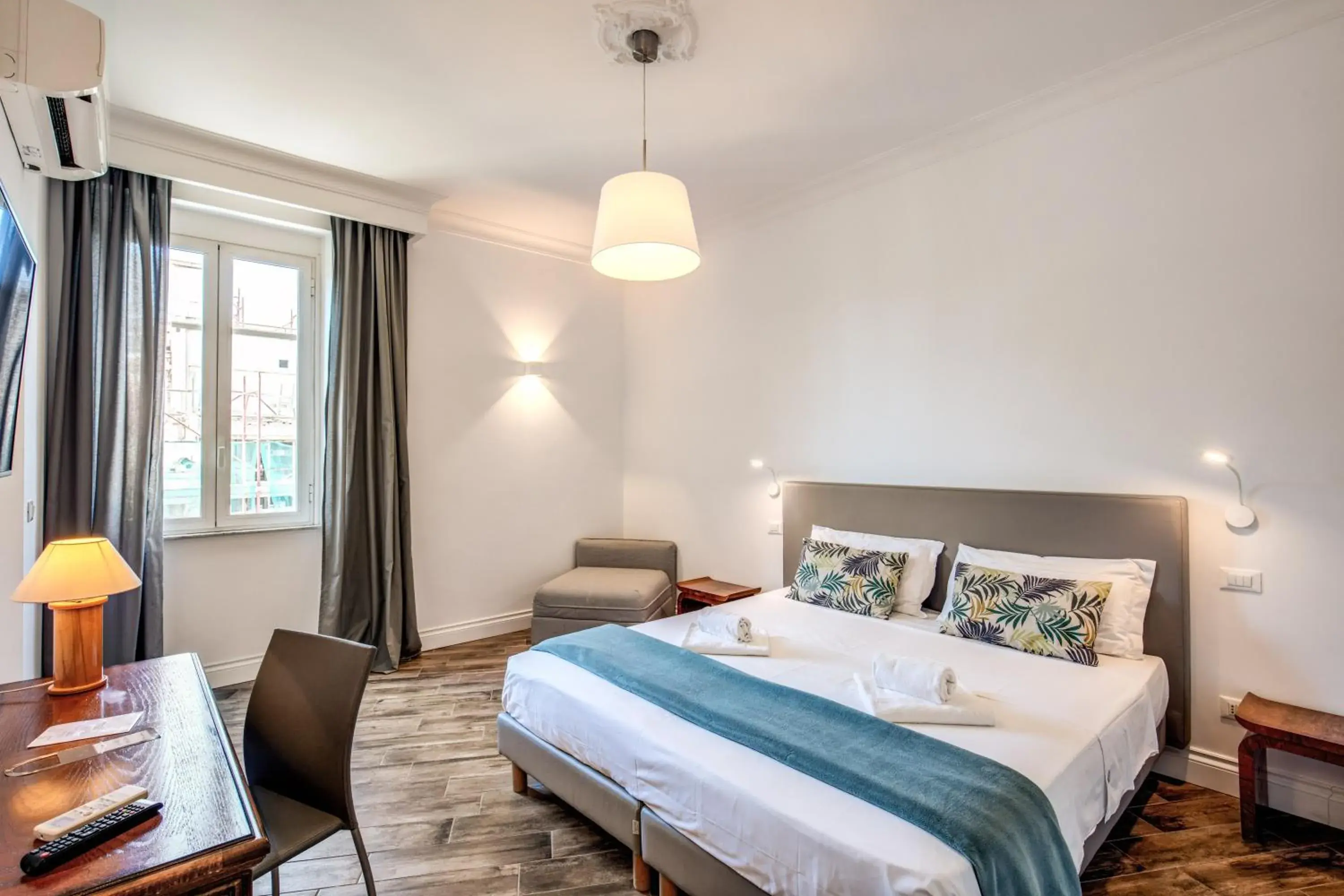 Triple Room in All Comfort Astoria Palace Triple Room in All Comfort Astoria Palace