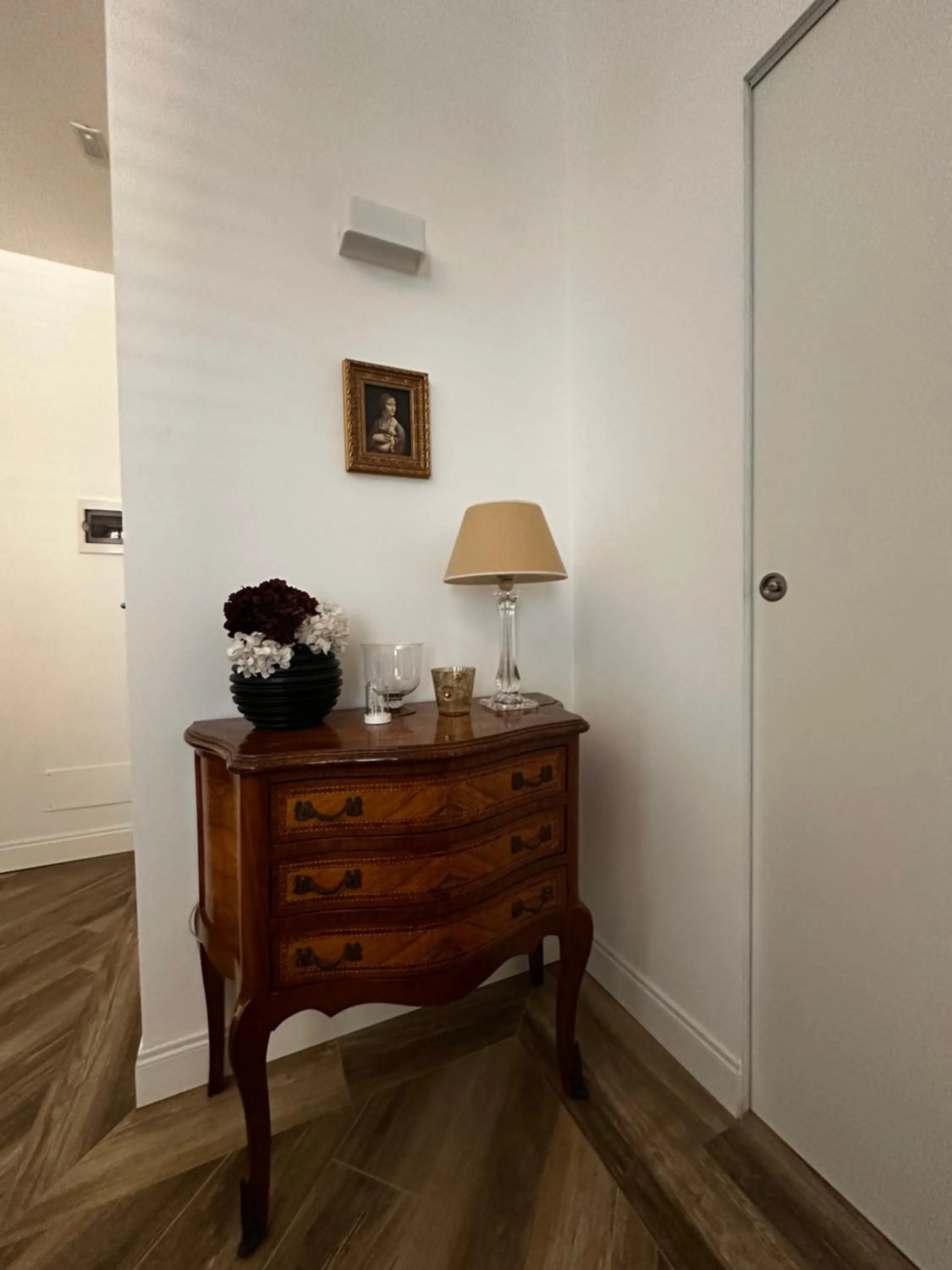 Decorative detail in All Comfort Astoria Palace