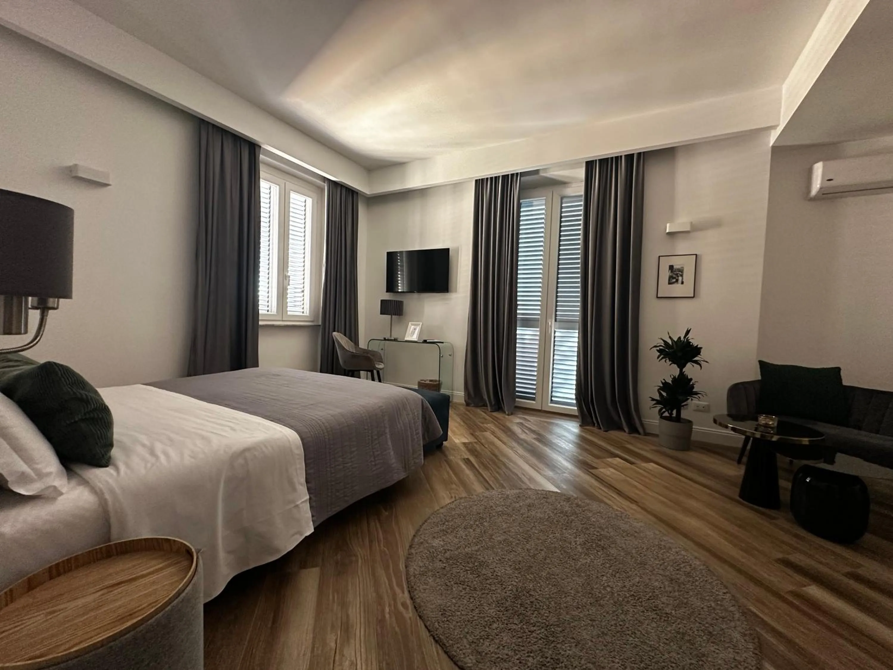 Bed in All Comfort Astoria Palace