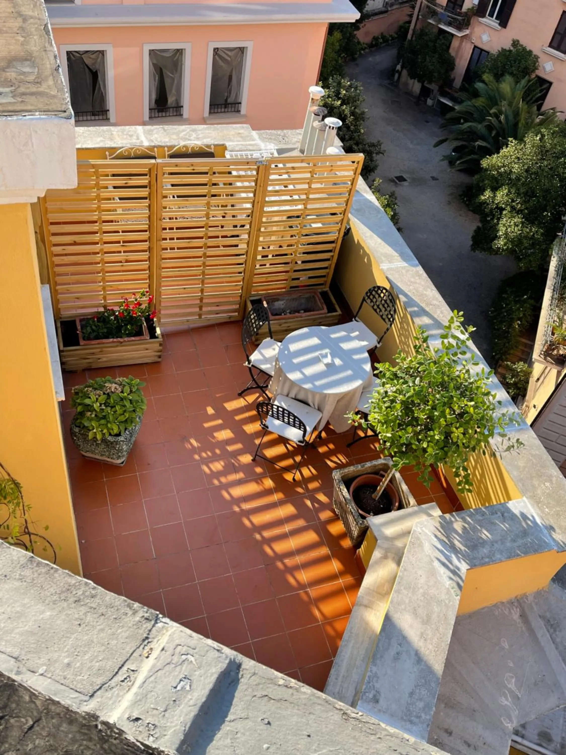 Patio in All Comfort Astoria Palace