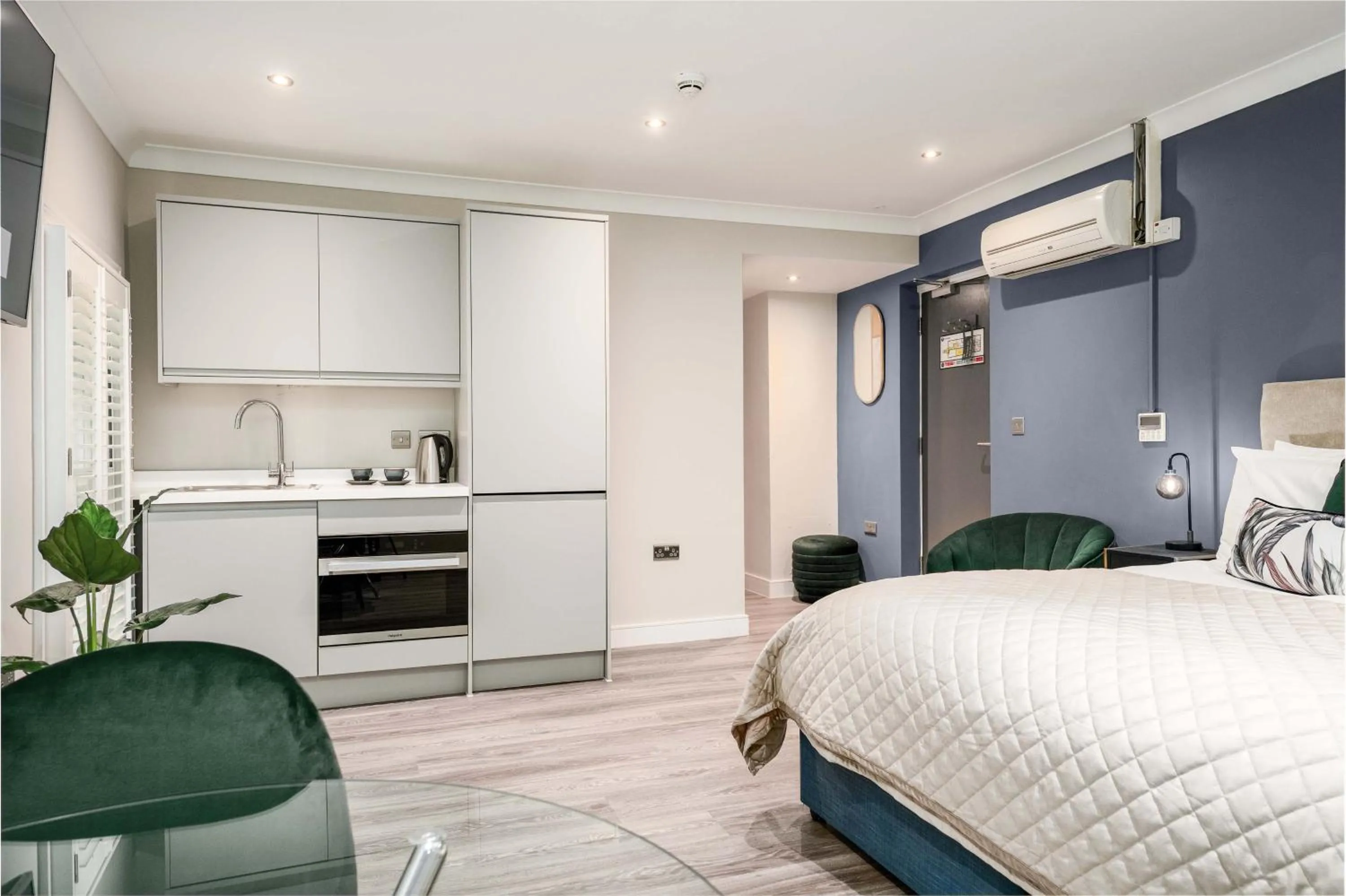 Bedroom, Bed in The Regent Aparthotel