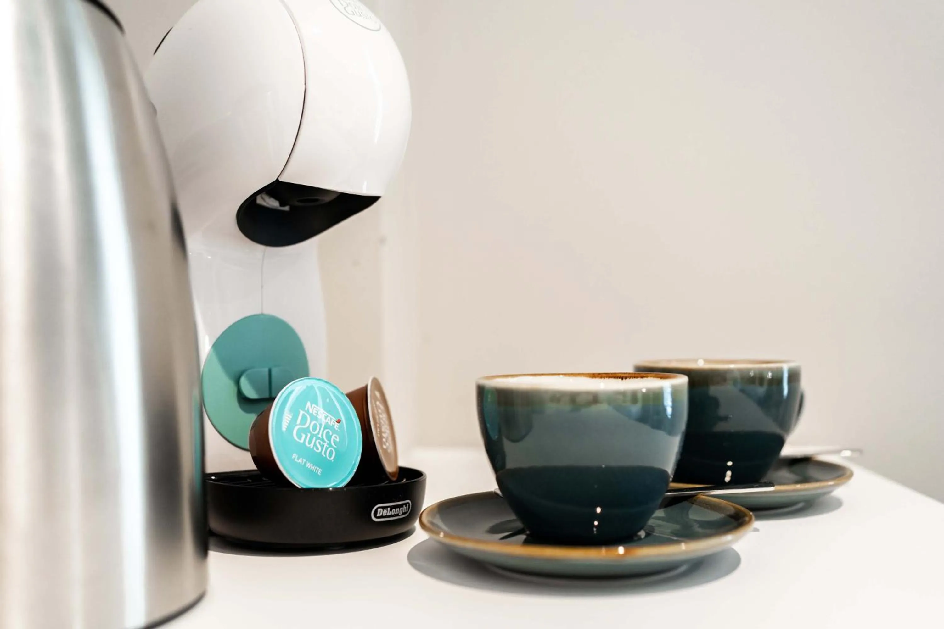 Coffee/tea facilities in The Regent Aparthotel