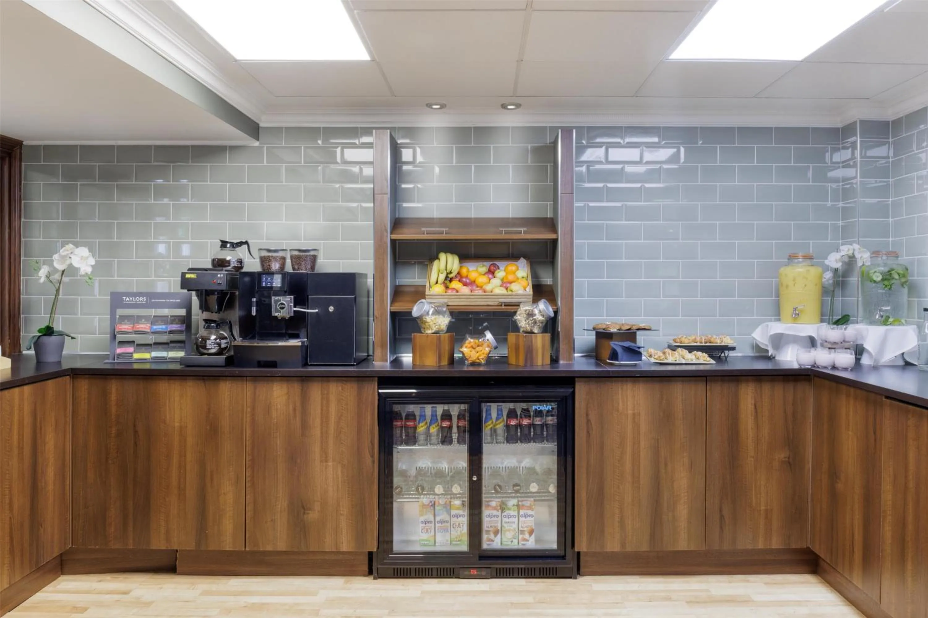 Breakfast in DoubleTree by Hilton St. Anne's Manor